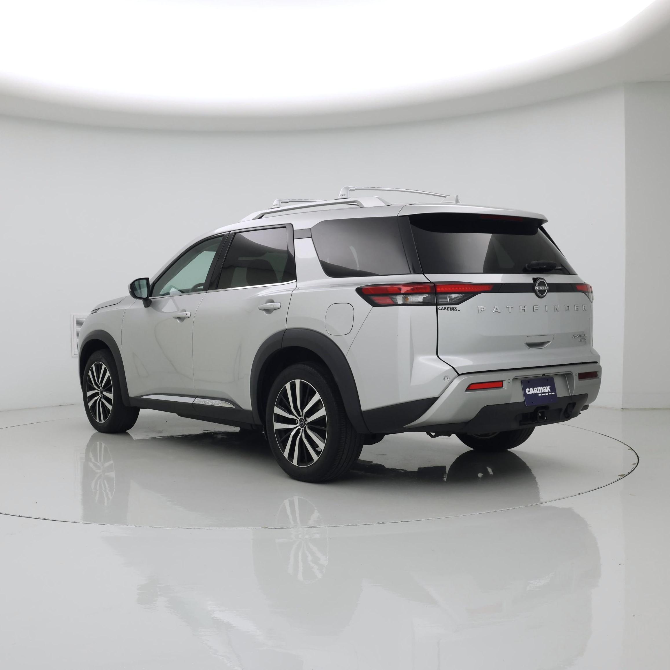 Thumbnail: 2023 Nissan Pathfinder - 2