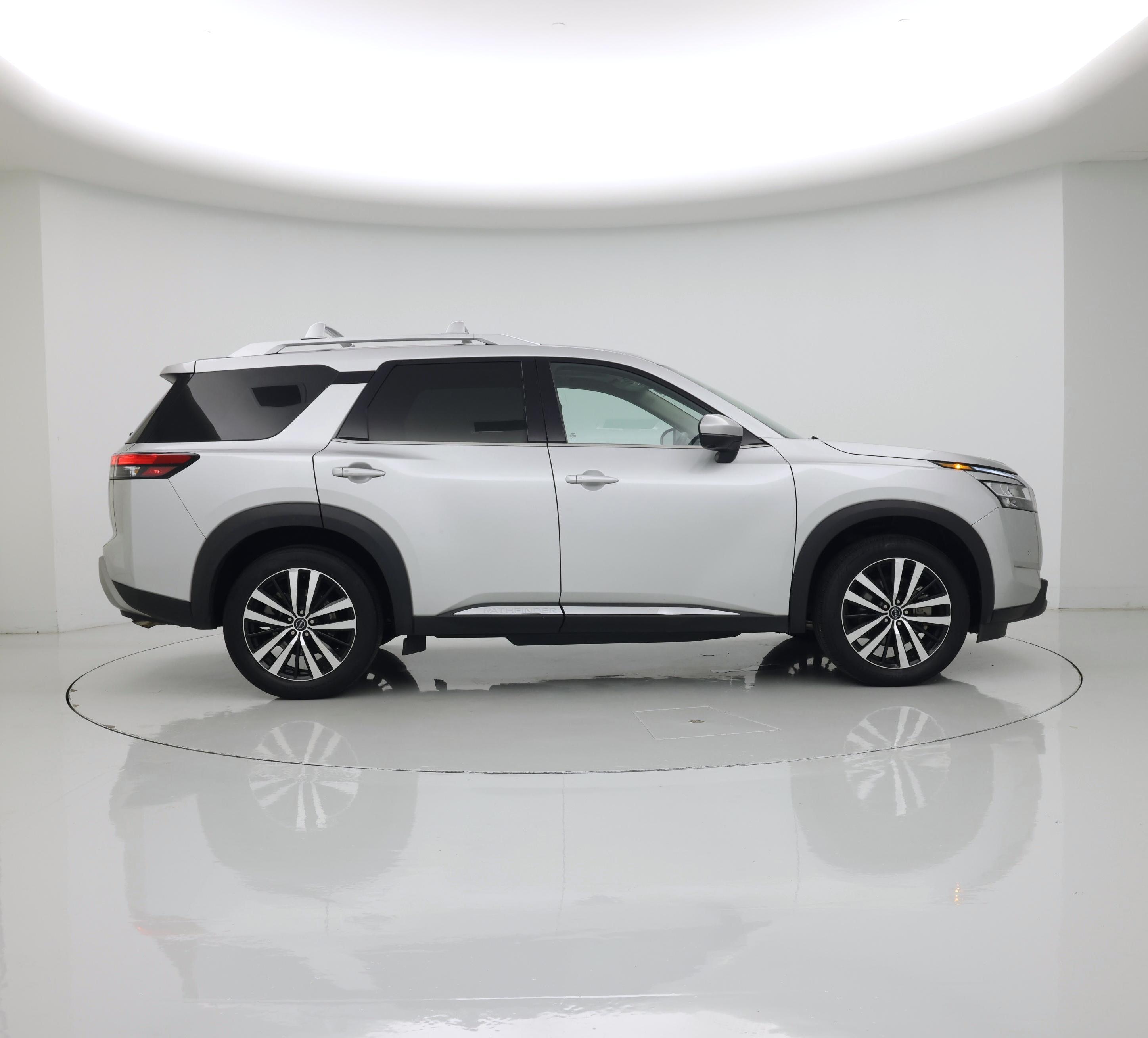 Thumbnail: 2023 Nissan Pathfinder - 7