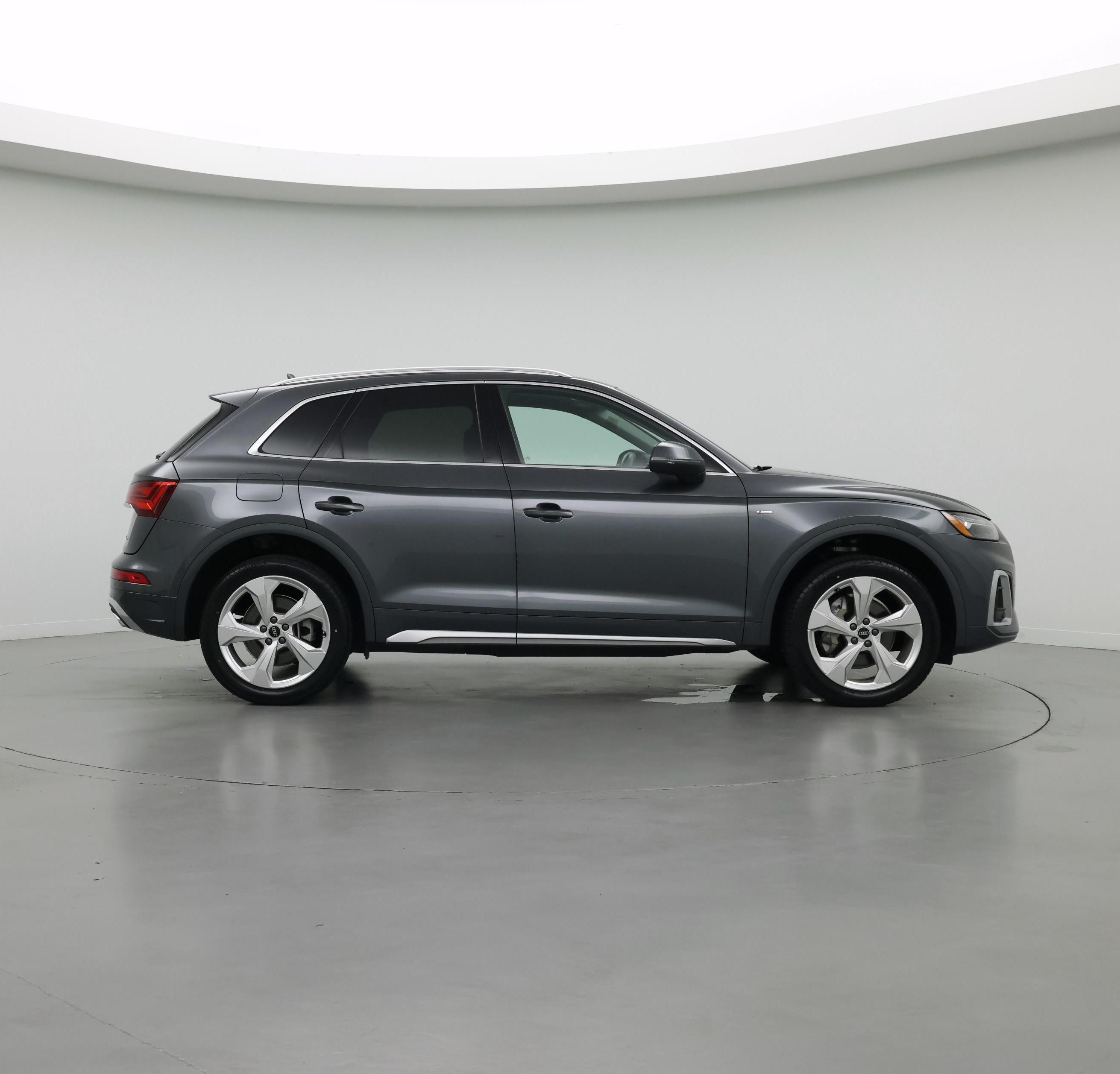 Thumbnail: 2022 Audi Q5 - 7