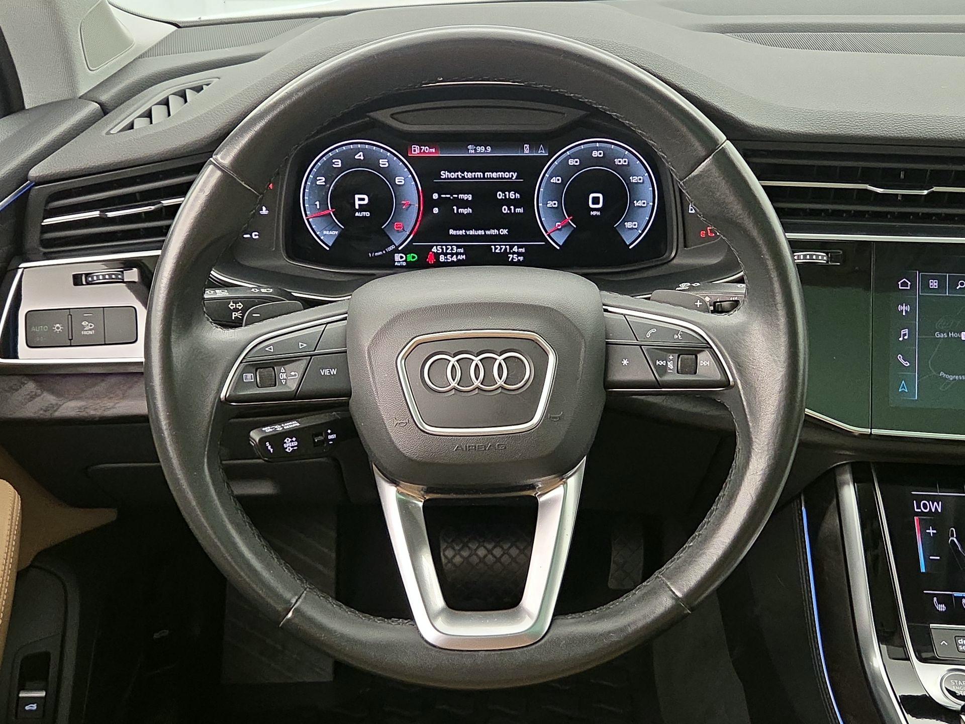 Thumbnail: 2022 Audi Q7 - 10