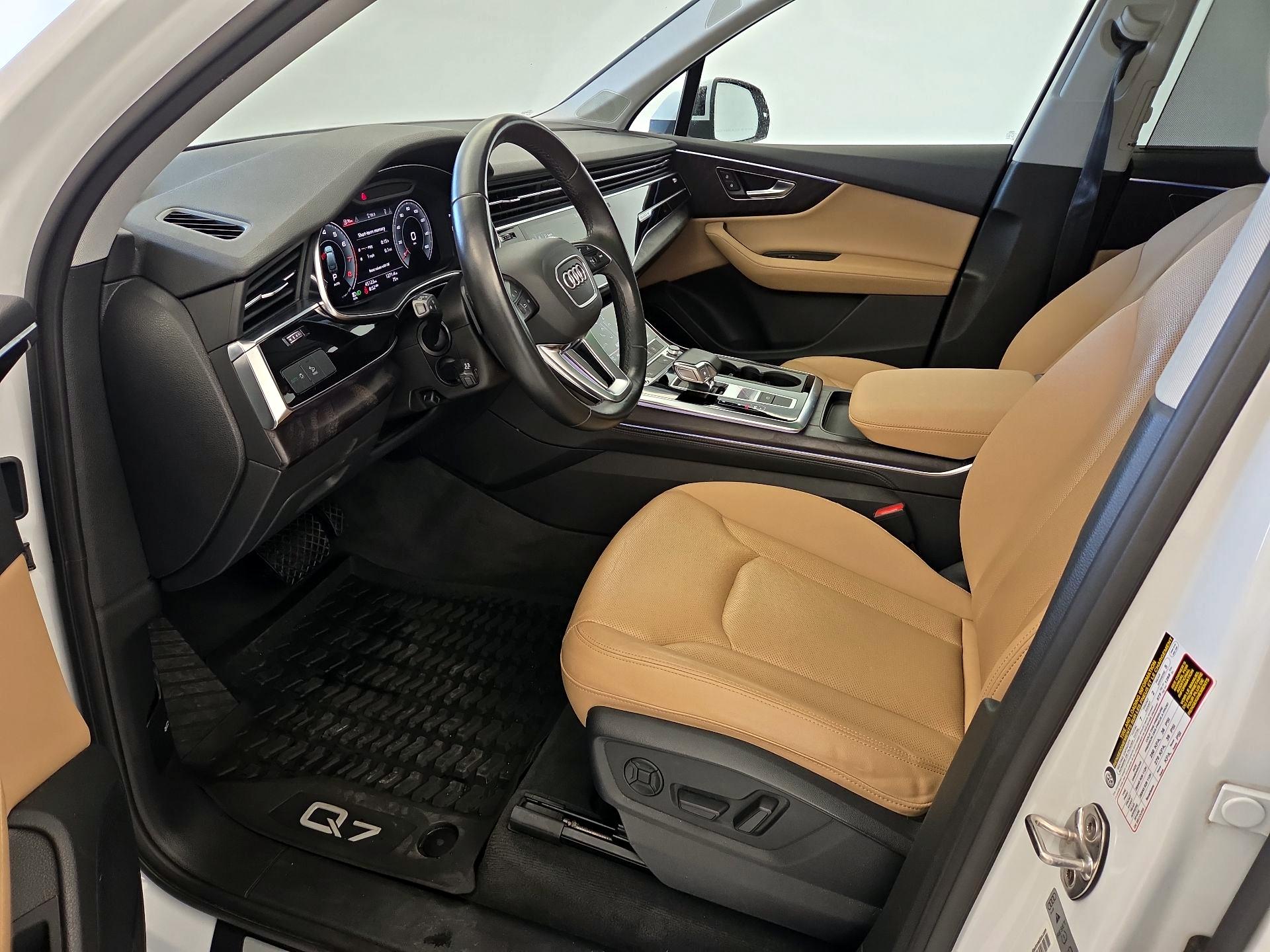 Thumbnail: 2022 Audi Q7 - 11