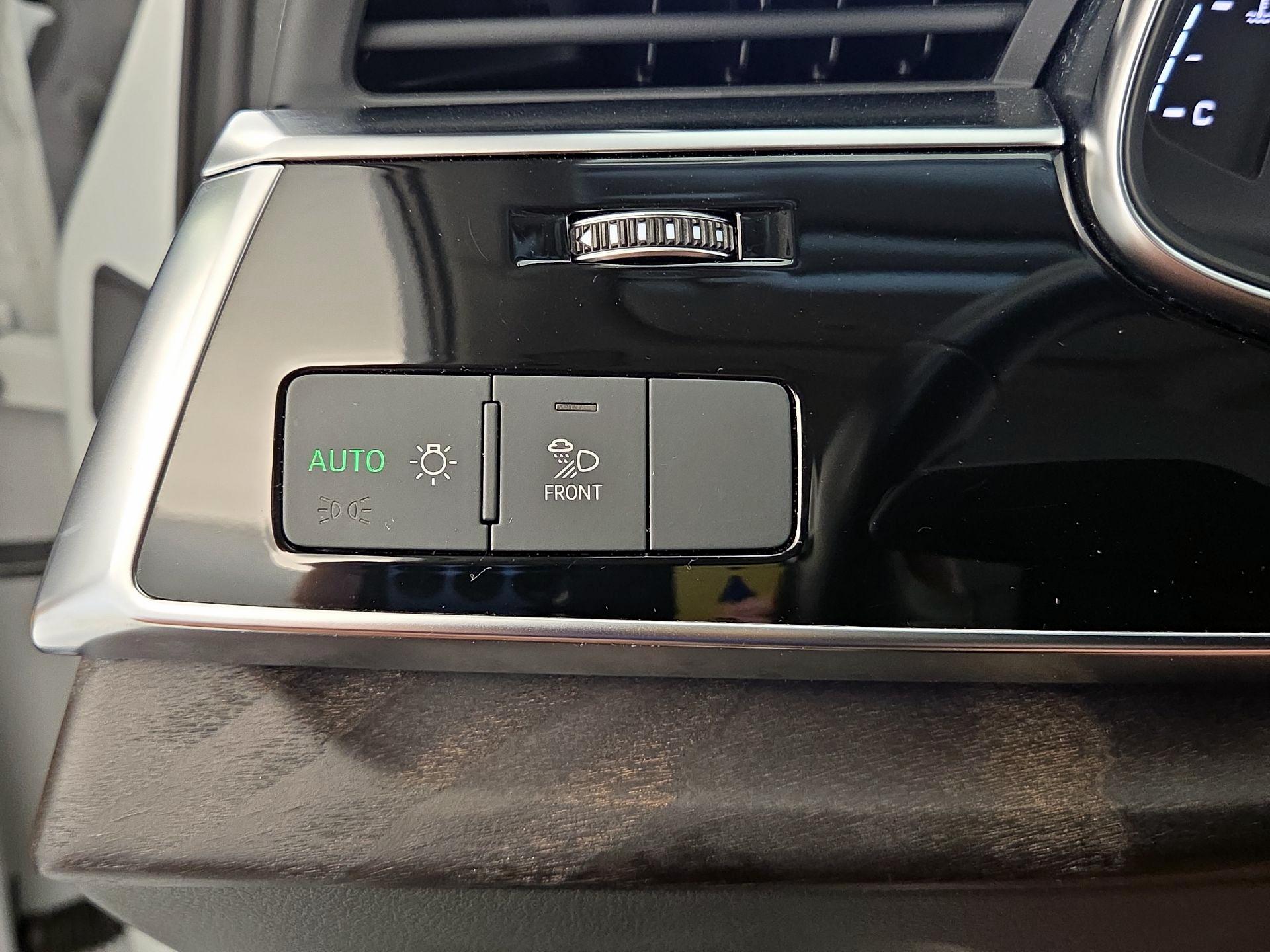 Thumbnail: 2022 Audi Q7 - 13