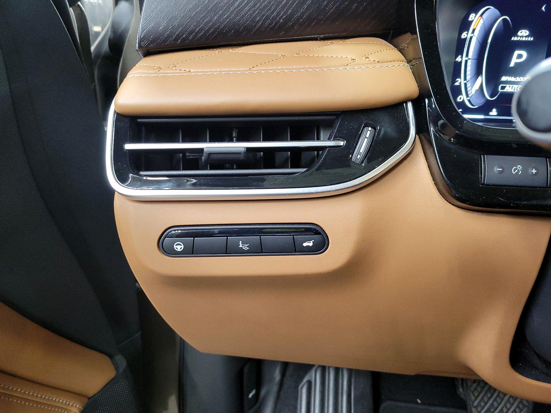 Thumbnail: 2022 INFINITI QX60 - 13