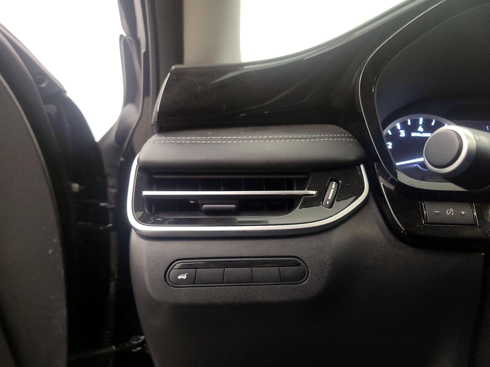 Thumbnail: 2023 INFINITI QX60 - 11
