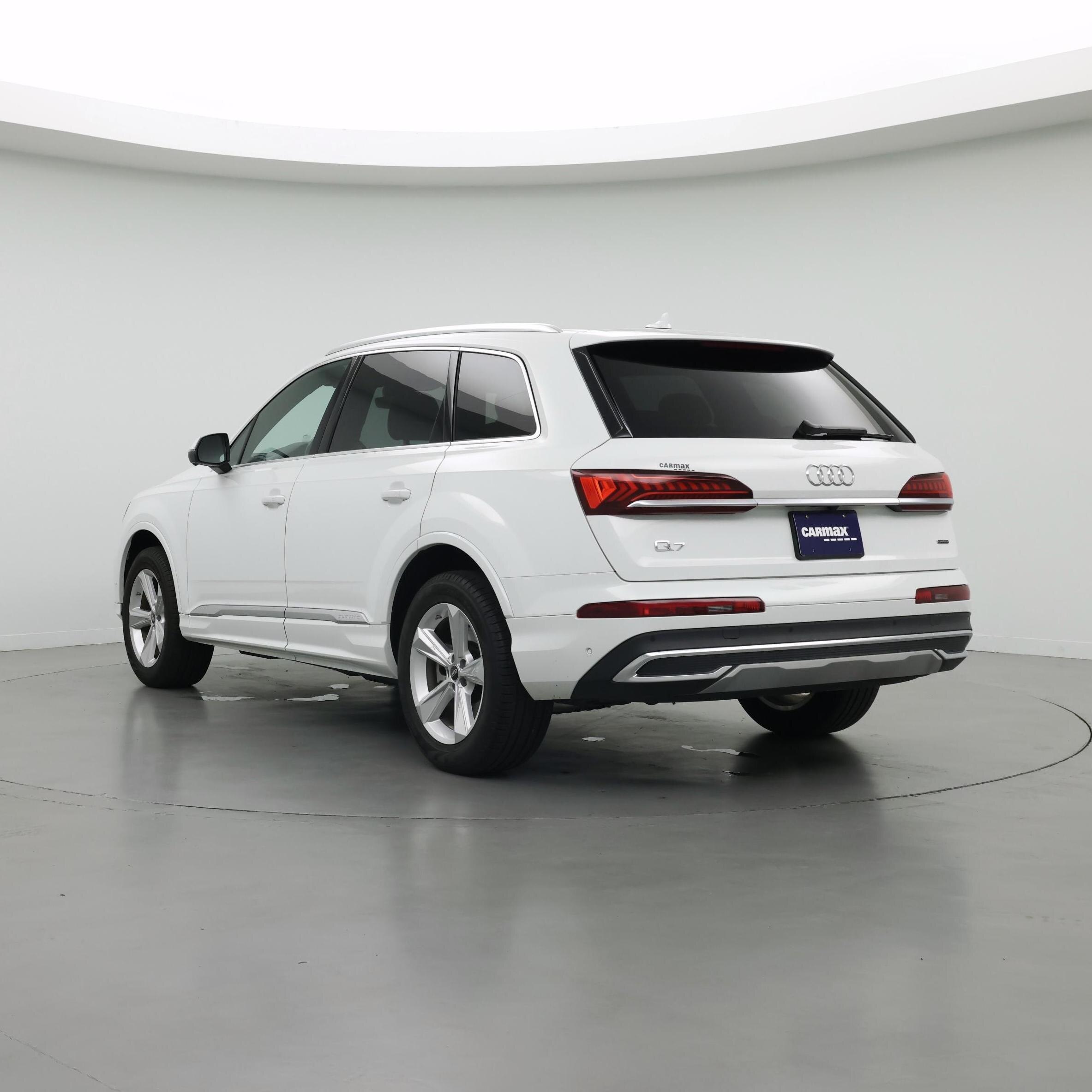 Thumbnail: 2023 Audi Q7 - 2