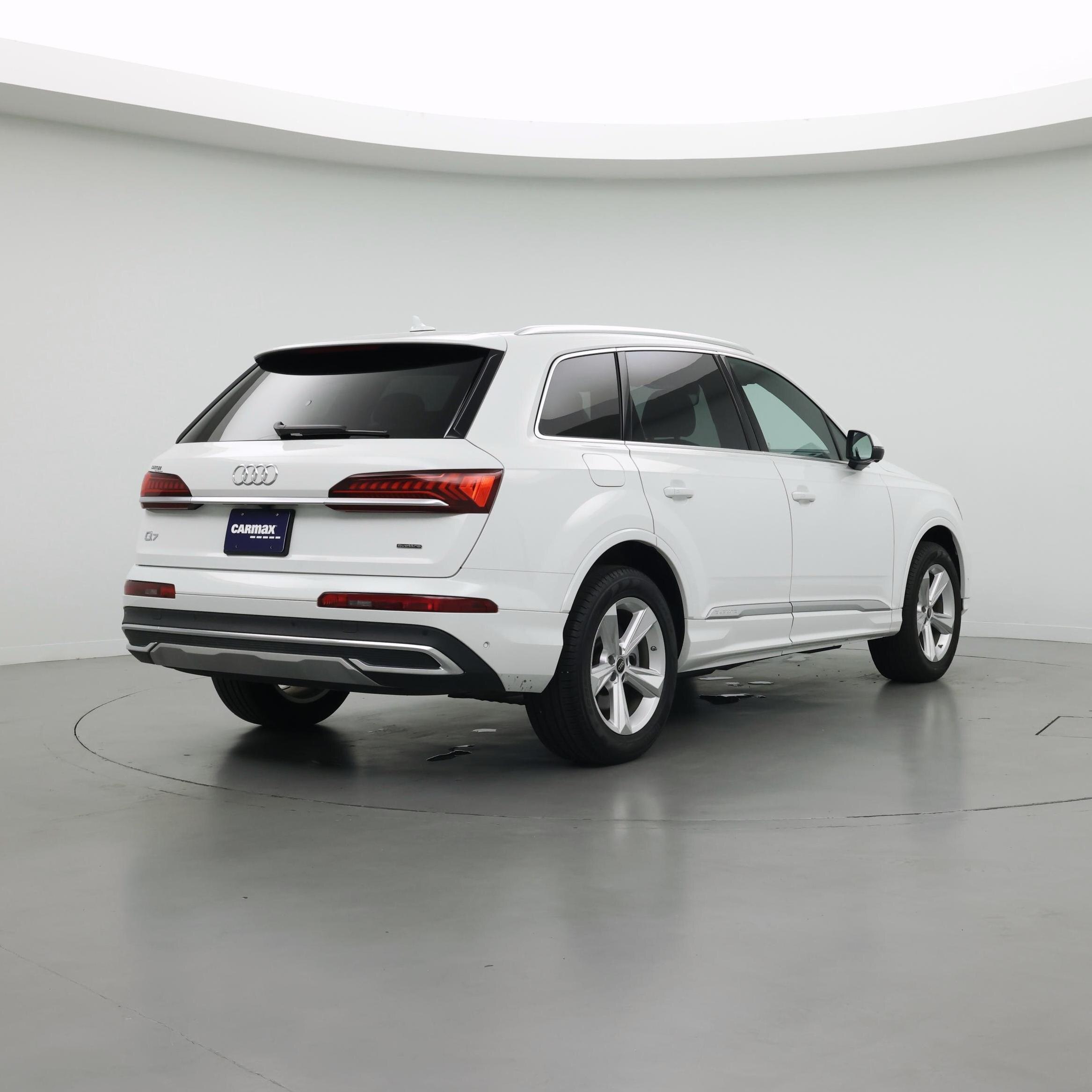 Thumbnail: 2023 Audi Q7 - 8