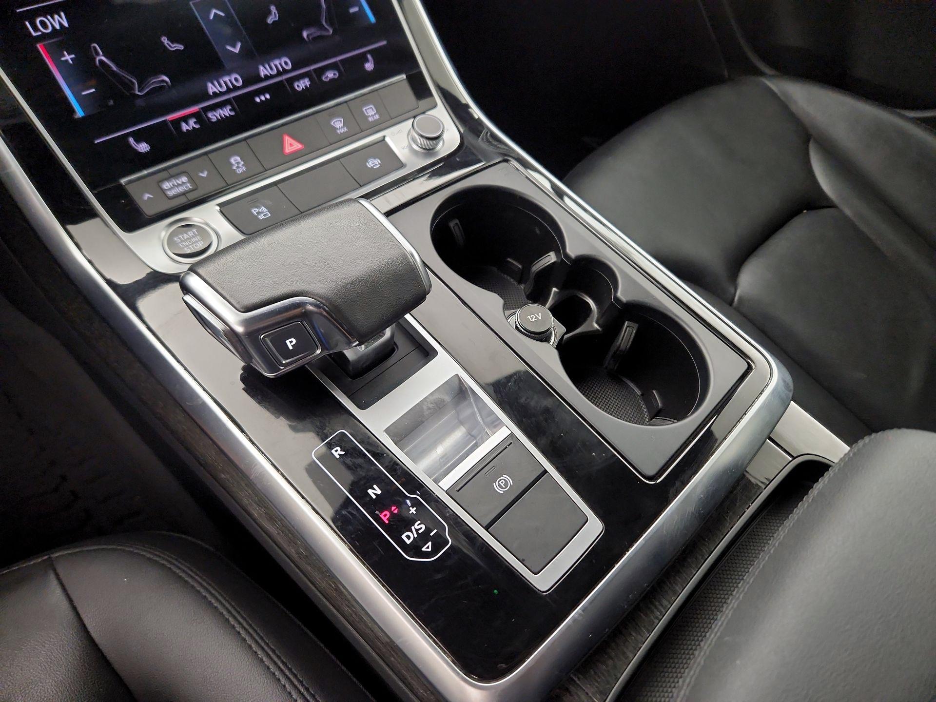 Thumbnail: 2023 Audi Q7 - 18