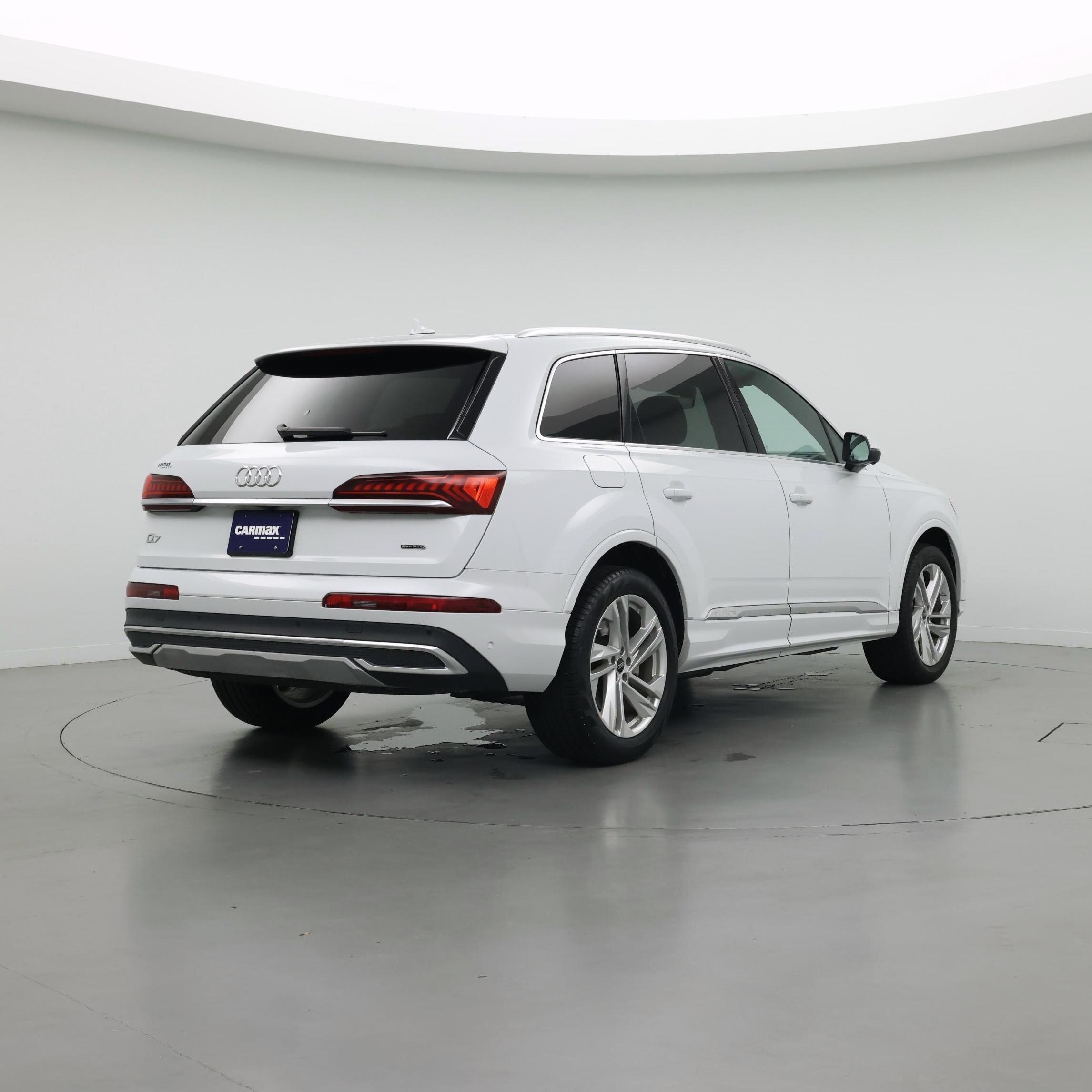 Thumbnail: 2023 Audi Q7 - 8