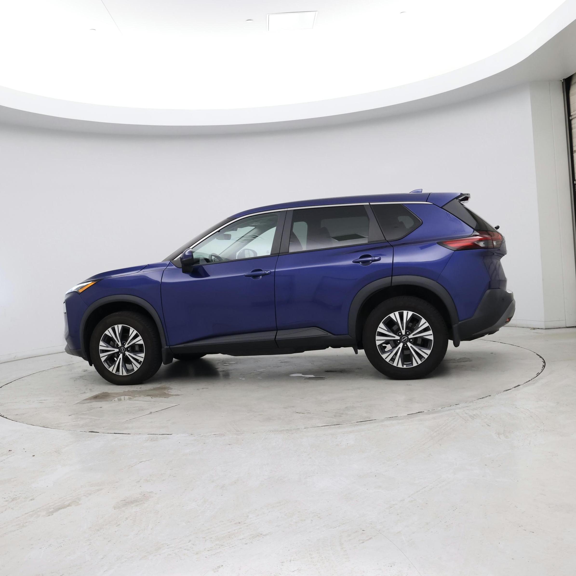 Thumbnail: 2022 Nissan Rogue - 3