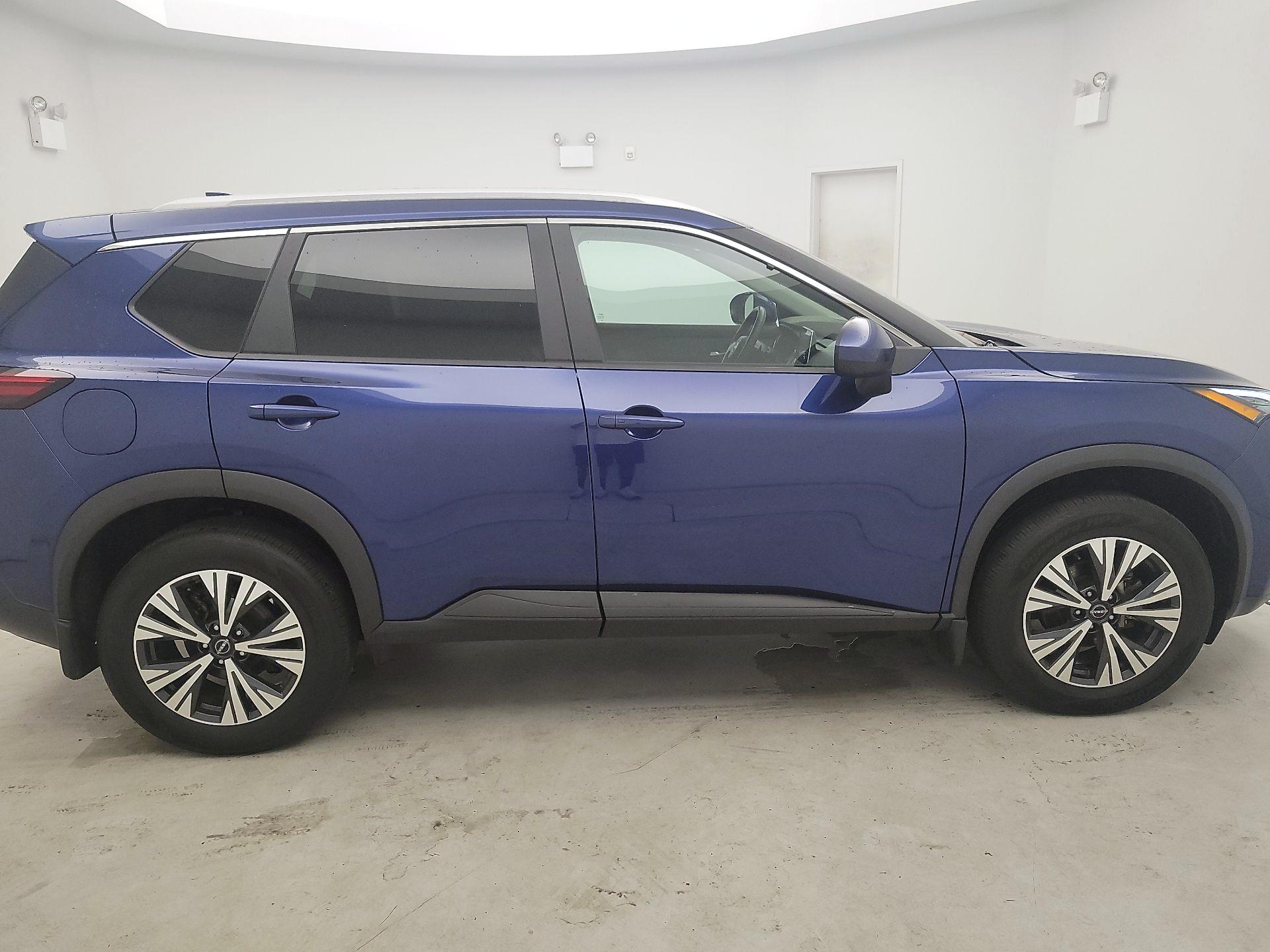 Thumbnail: 2023 Nissan Rogue - 4