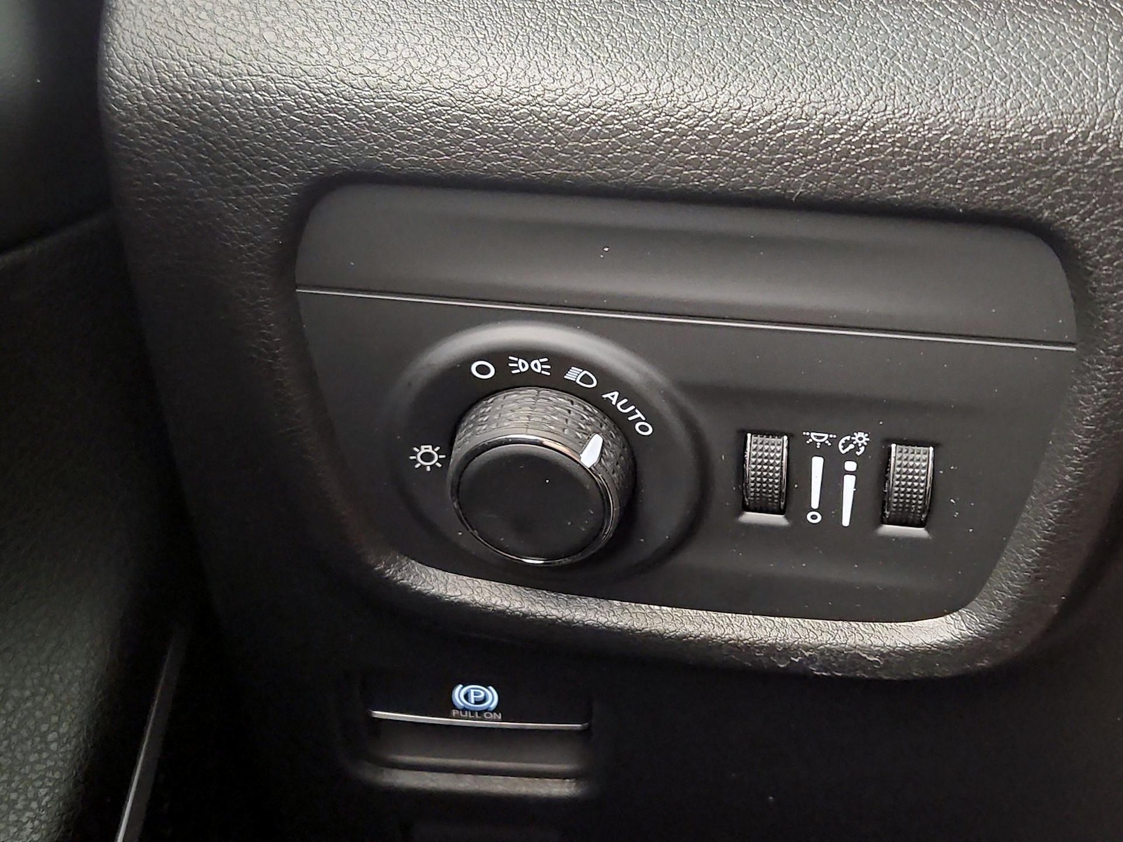 2023 Jeep Grand Cherokee Altitude - Photo 14