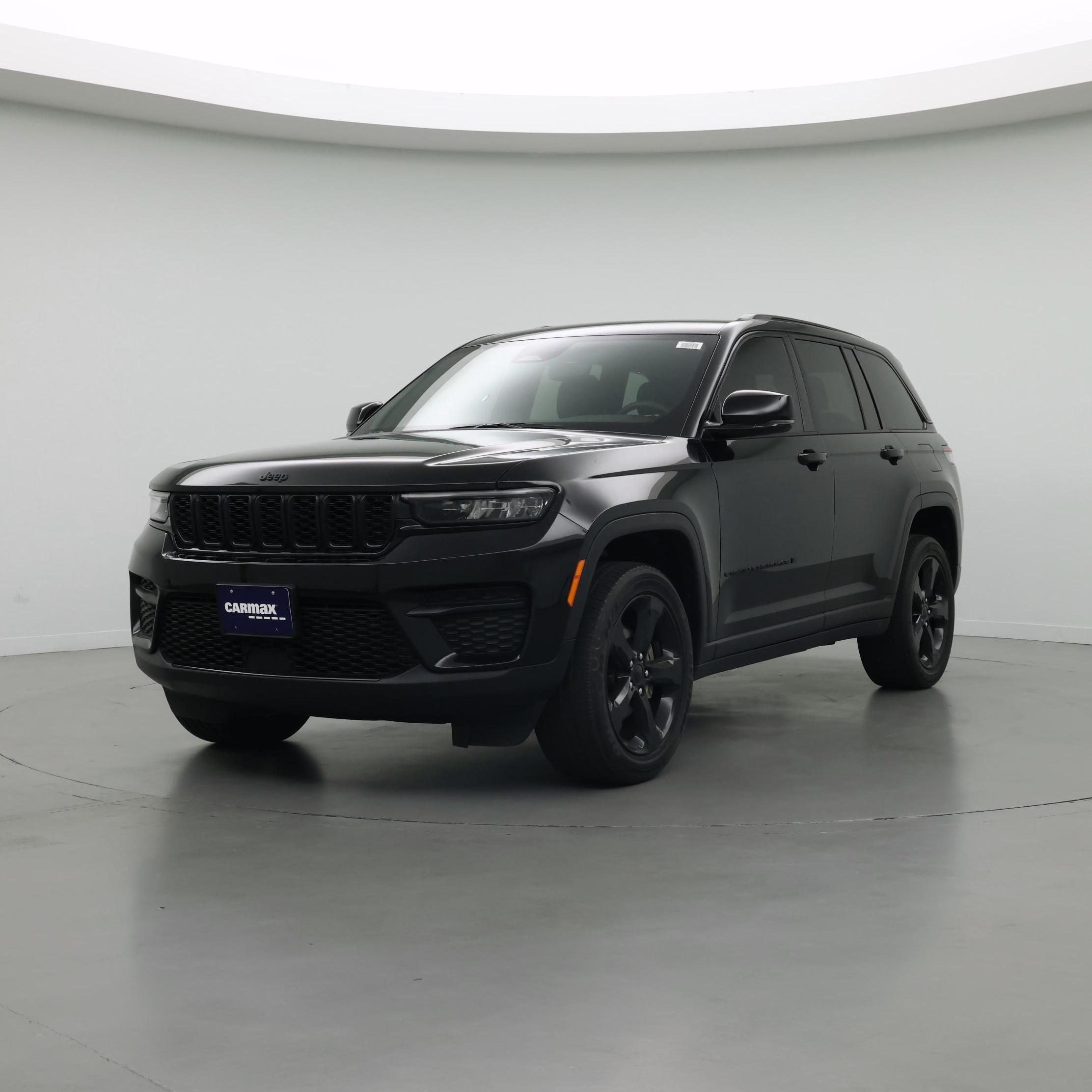 Thumbnail: 2023 Jeep Grand Cherokee - 4