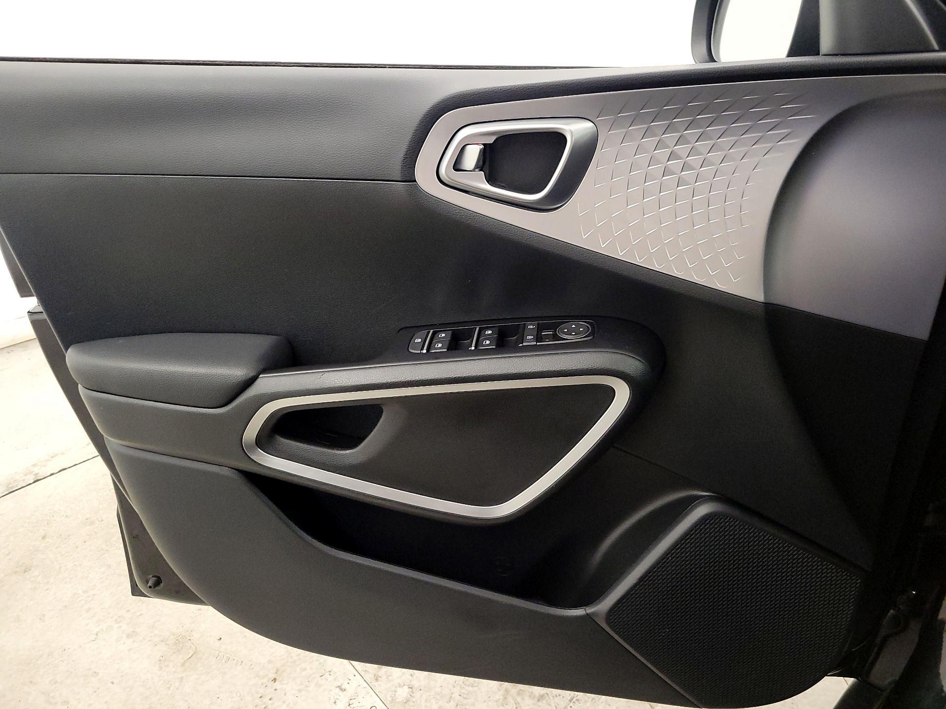 Thumbnail: 2025 Kia Soul - 12