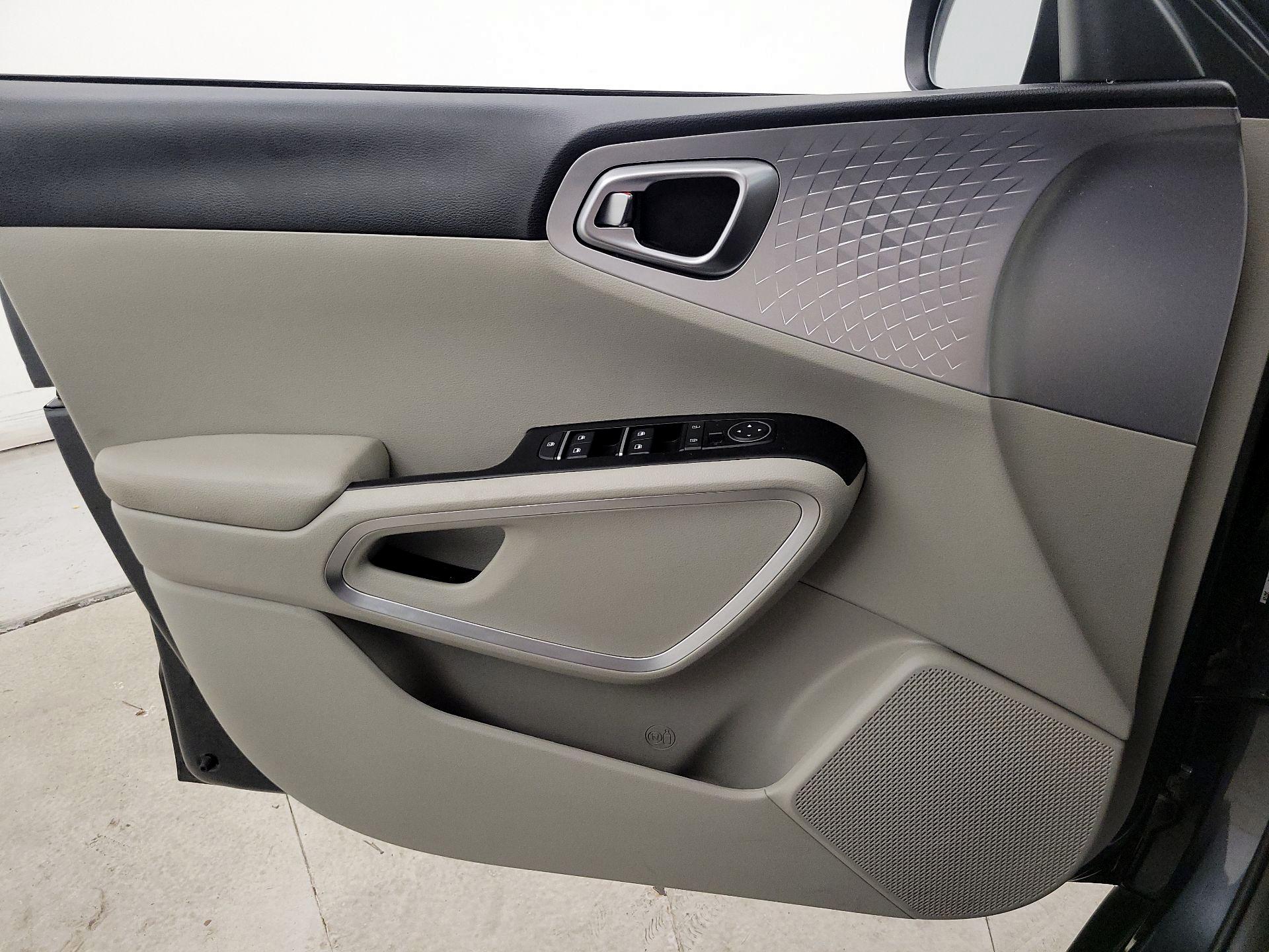 Thumbnail: 2025 Kia Soul - 12