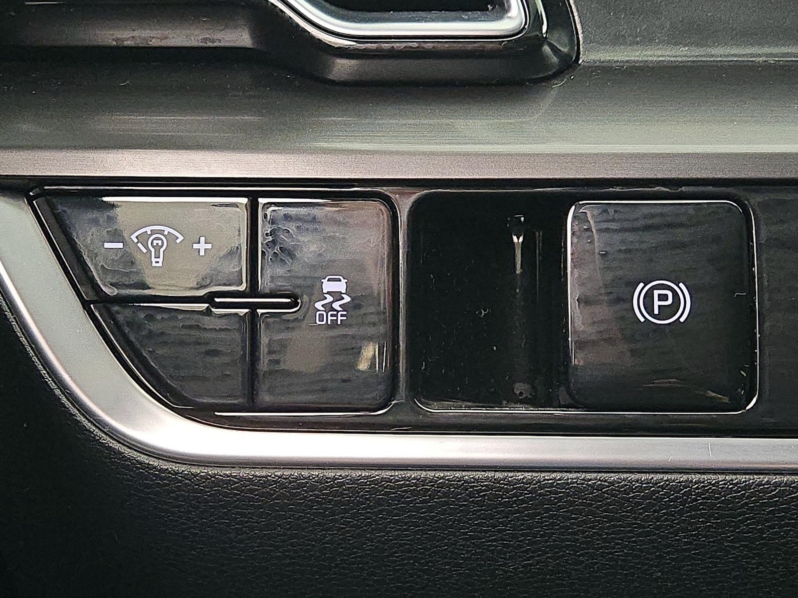 2024 Kia Sportage EX - Photo 14