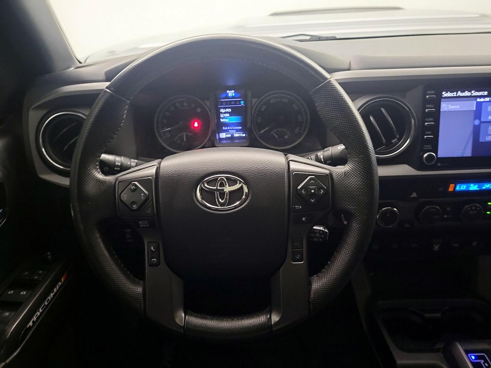2021 Toyota Tacoma TRD Sport - Photo 11