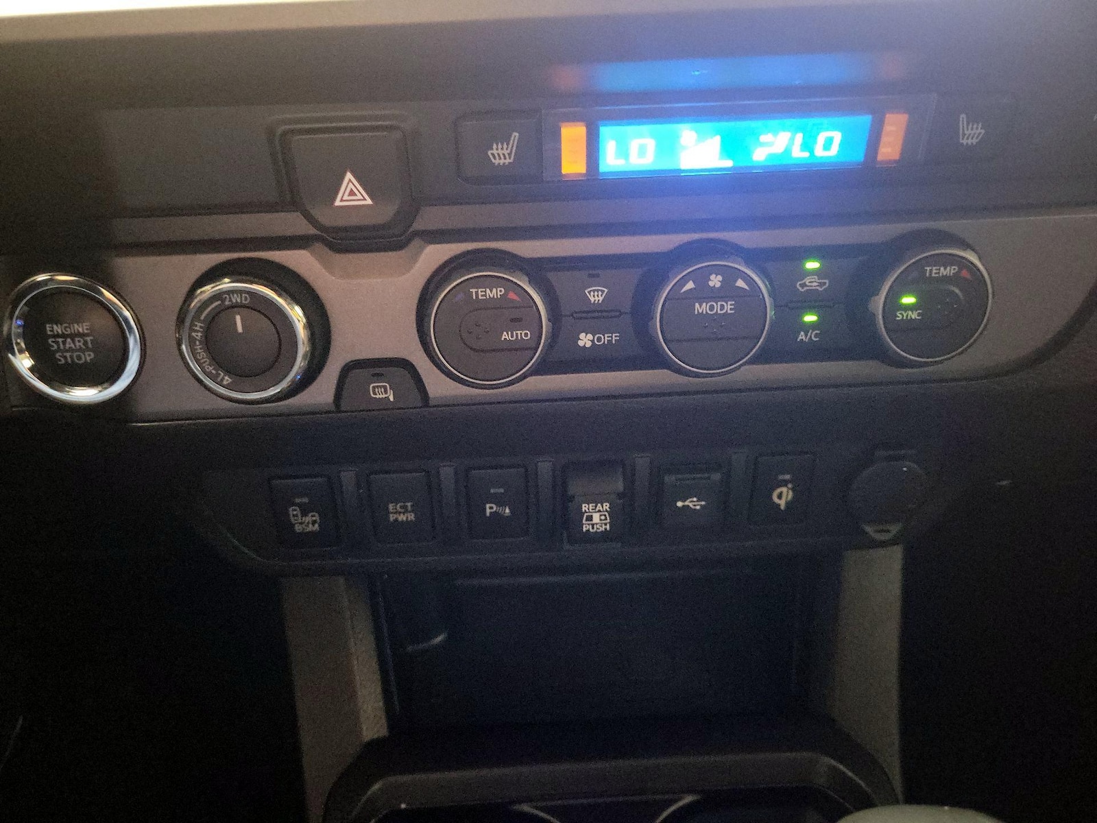 2021 Toyota Tacoma TRD Sport - Photo 17