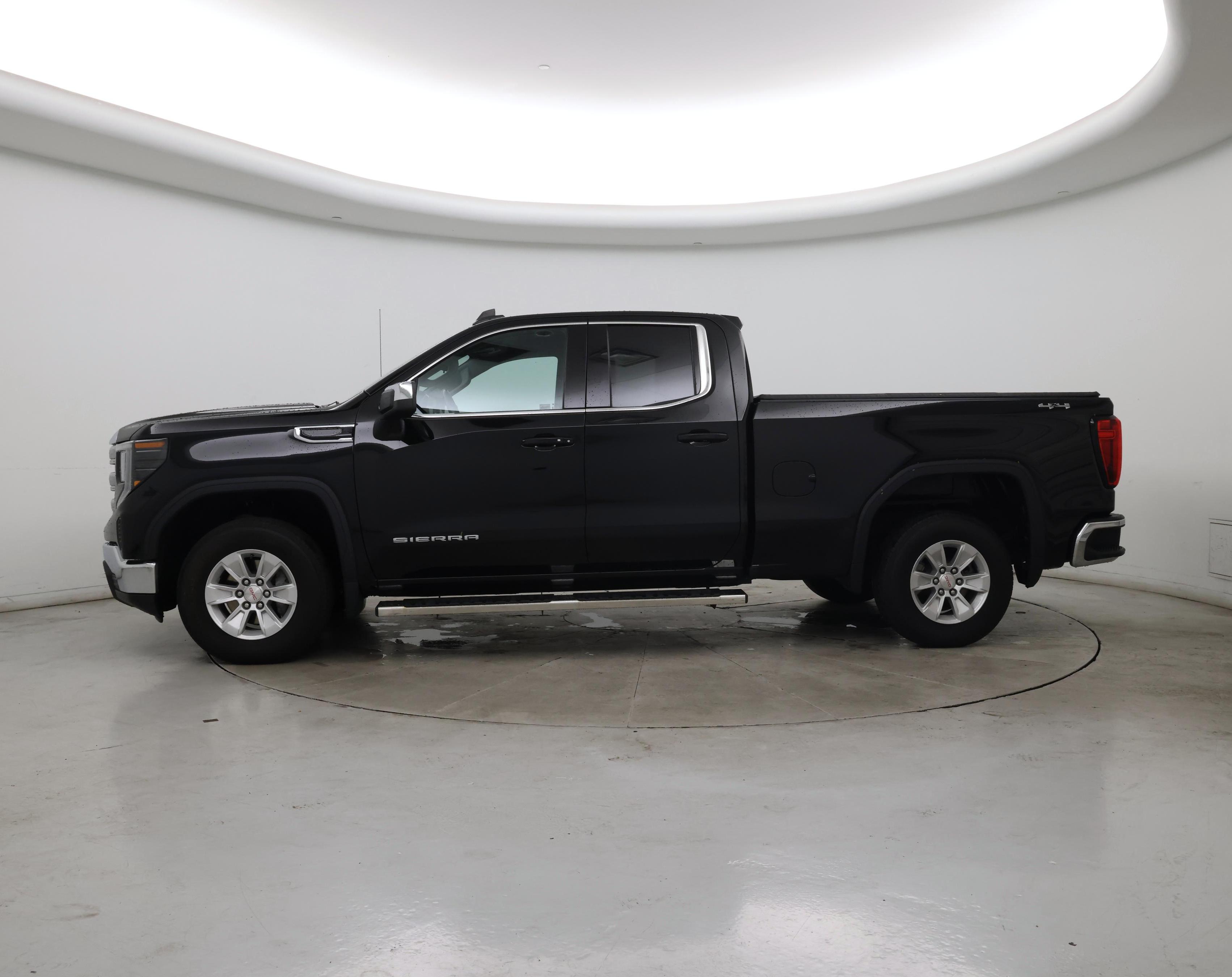 Thumbnail: 2023 GMC Sierra 1500 - 3
