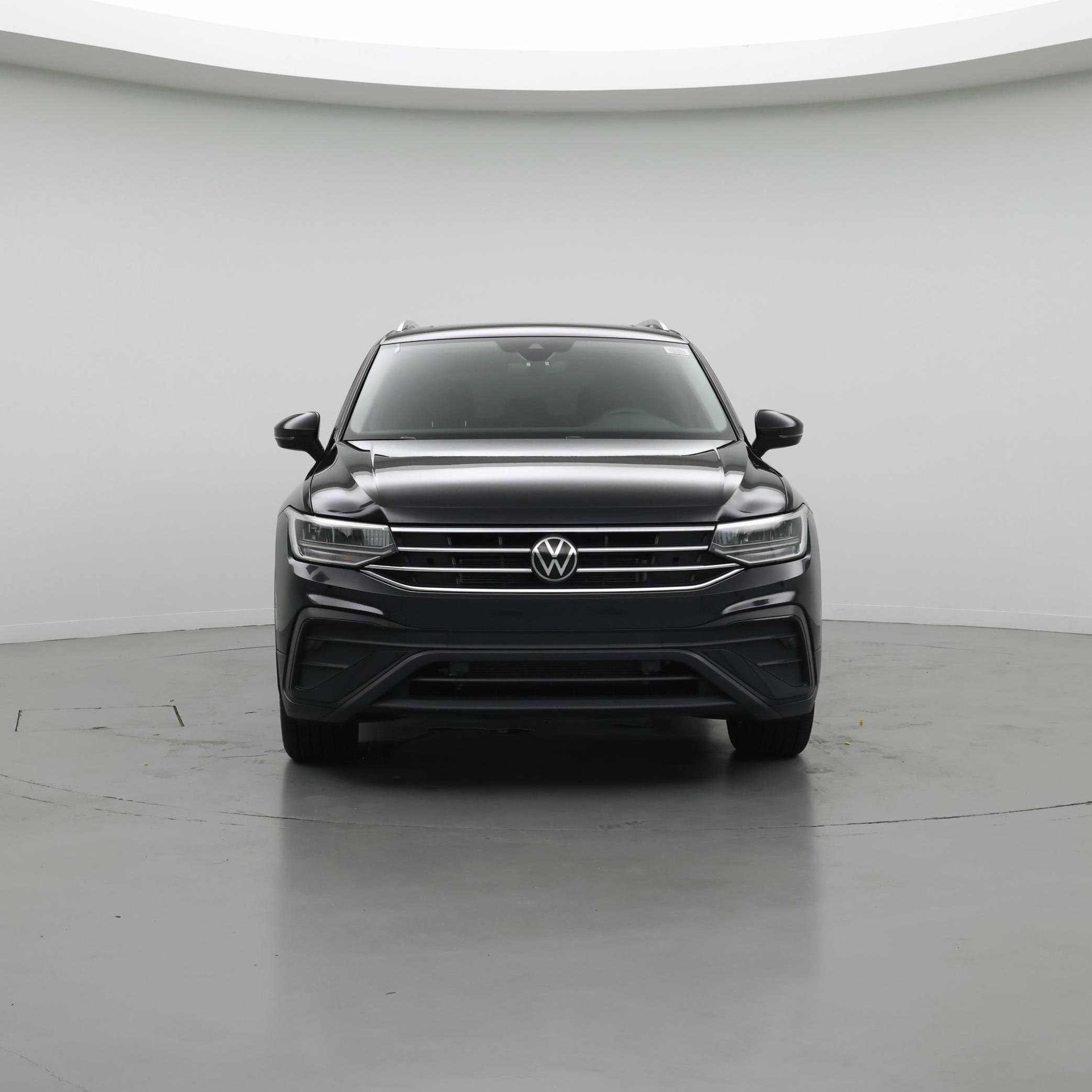 Thumbnail: 2023 Volkswagen Tiguan - 5