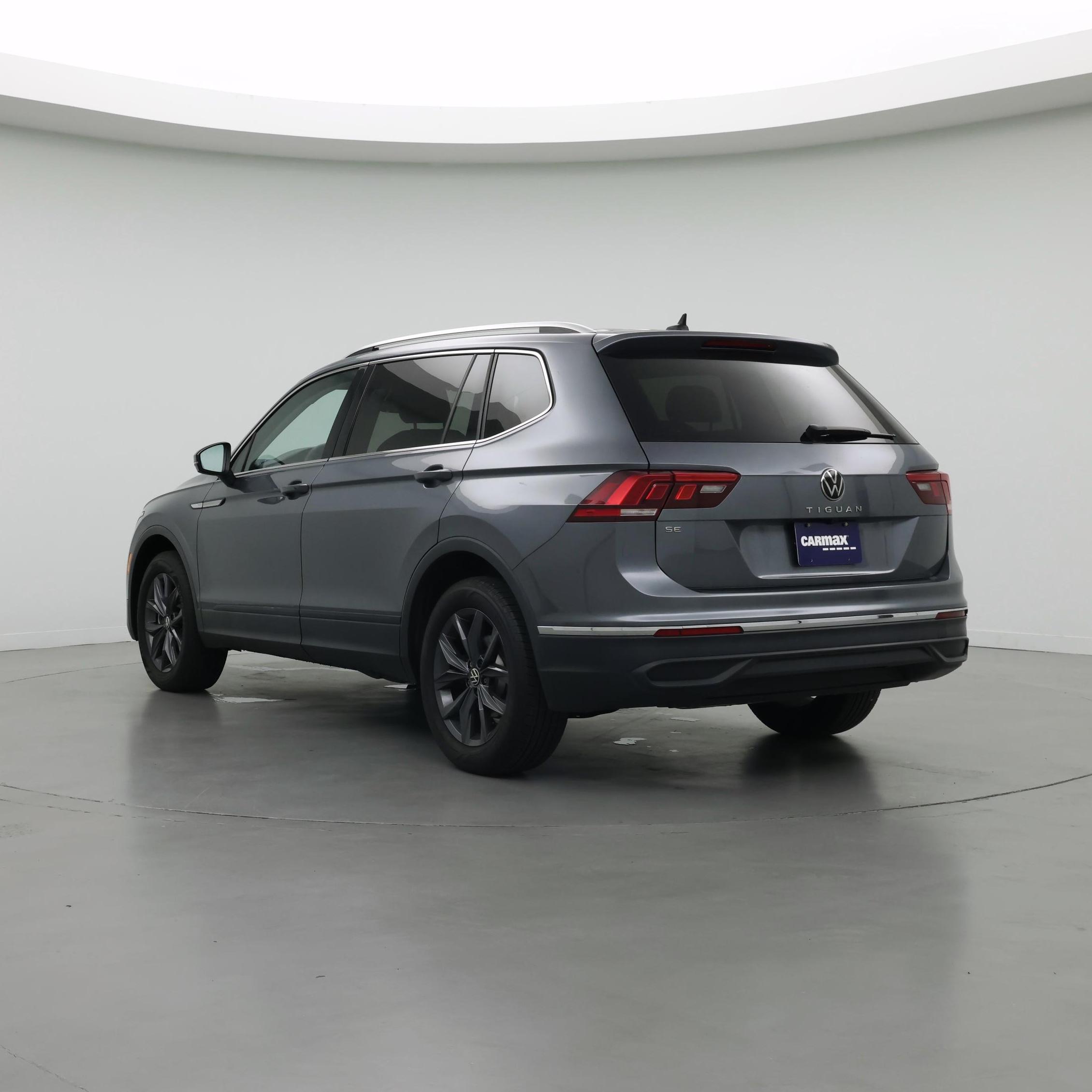 Thumbnail: 2023 Volkswagen Tiguan - 2