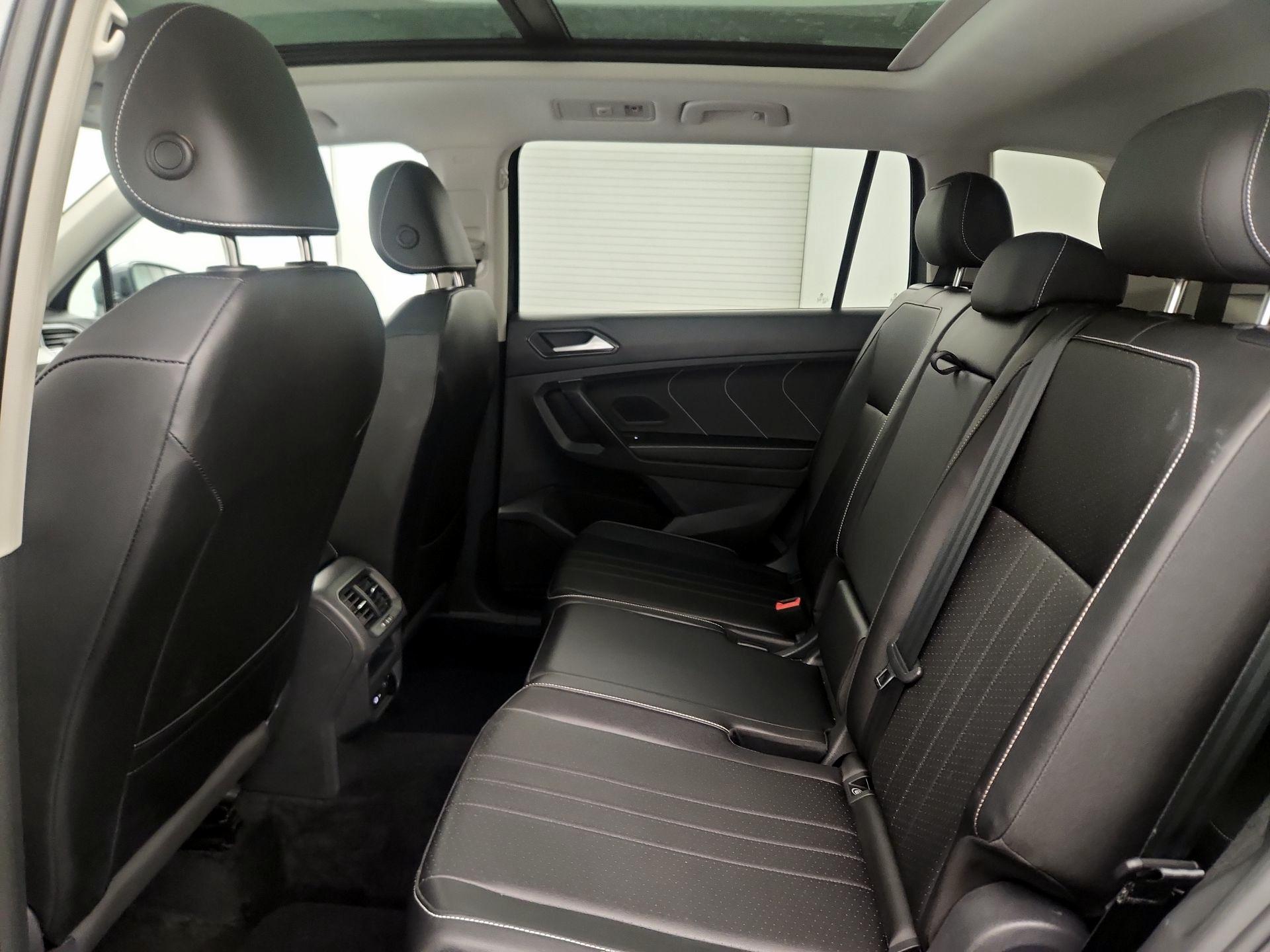 Thumbnail: 2023 Volkswagen Tiguan - 20