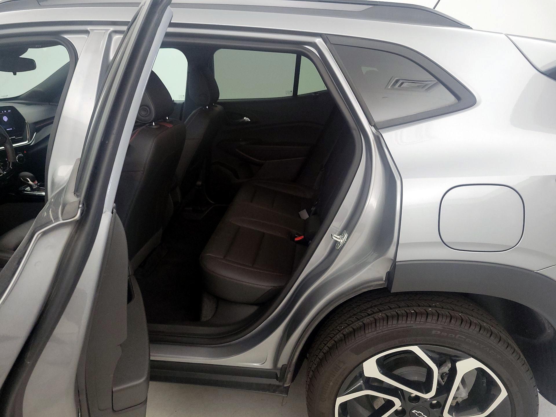 Thumbnail: 2025 Chevrolet Trax - 17