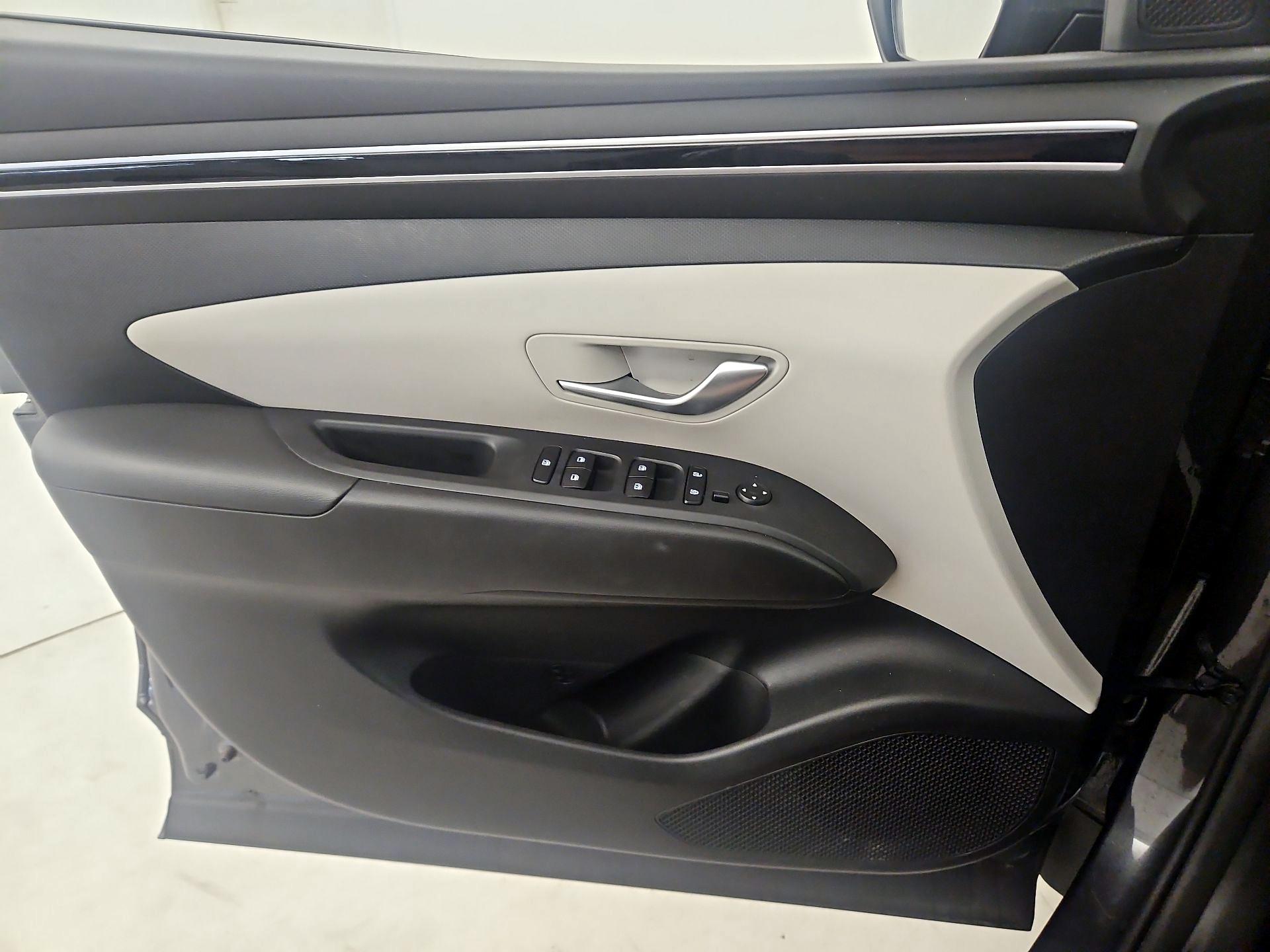 Thumbnail: 2023 Hyundai Tucson - 12