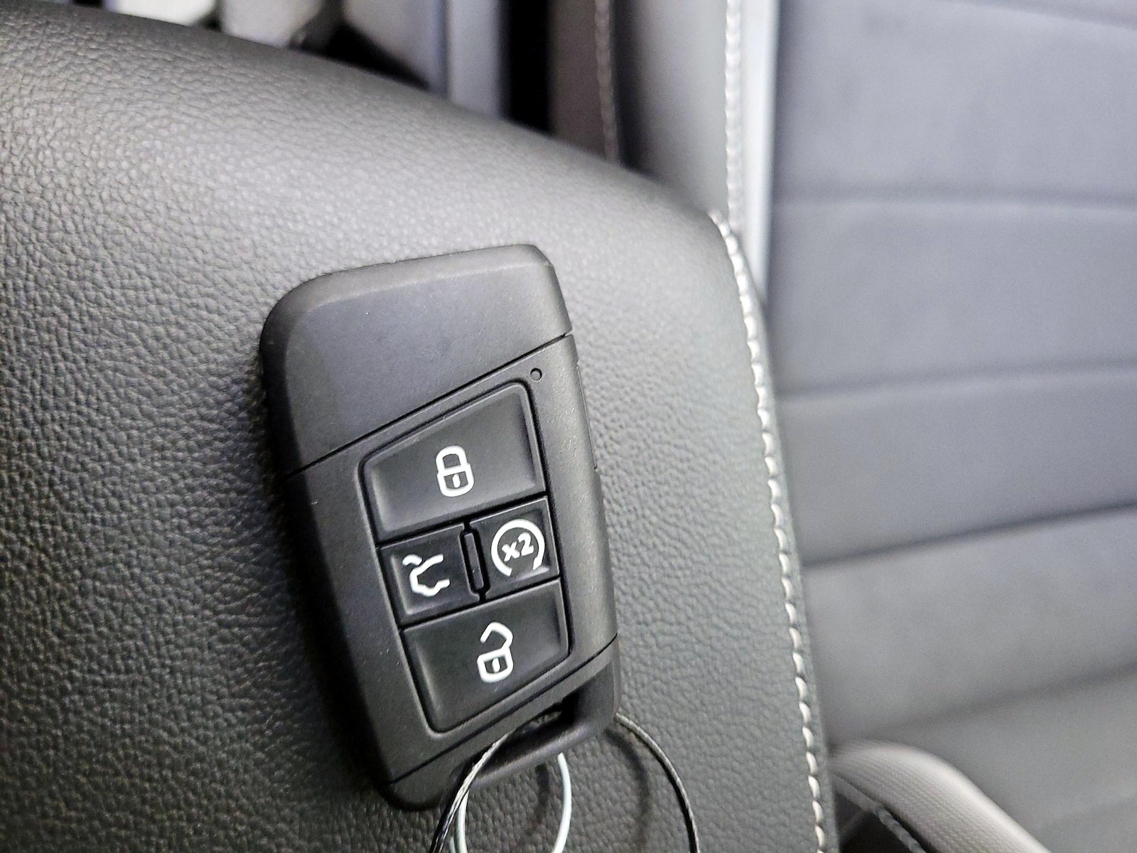 2023 Volkswagen Taos SE - Photo 22