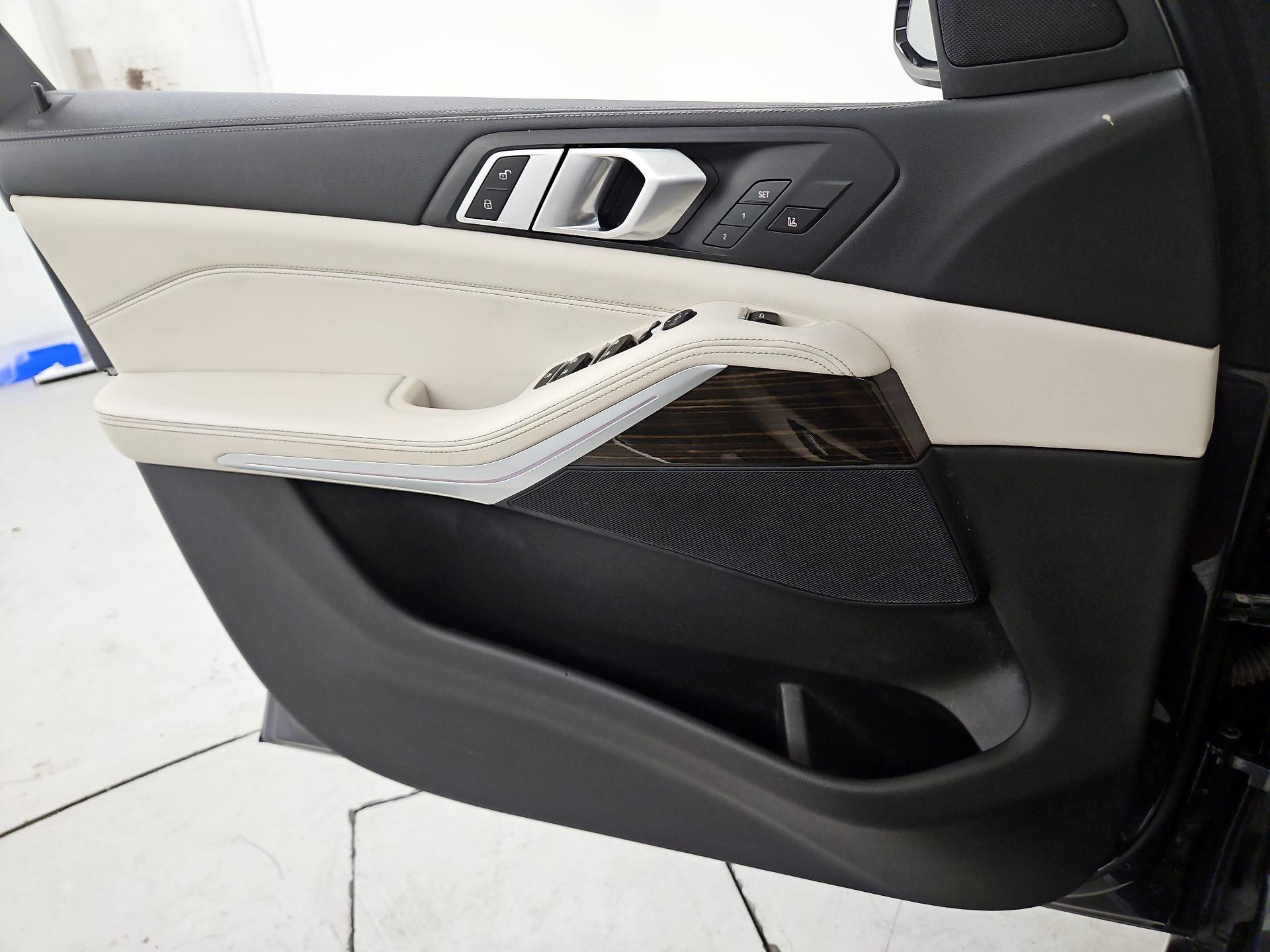 Thumbnail: 2020 BMW X5 - 12