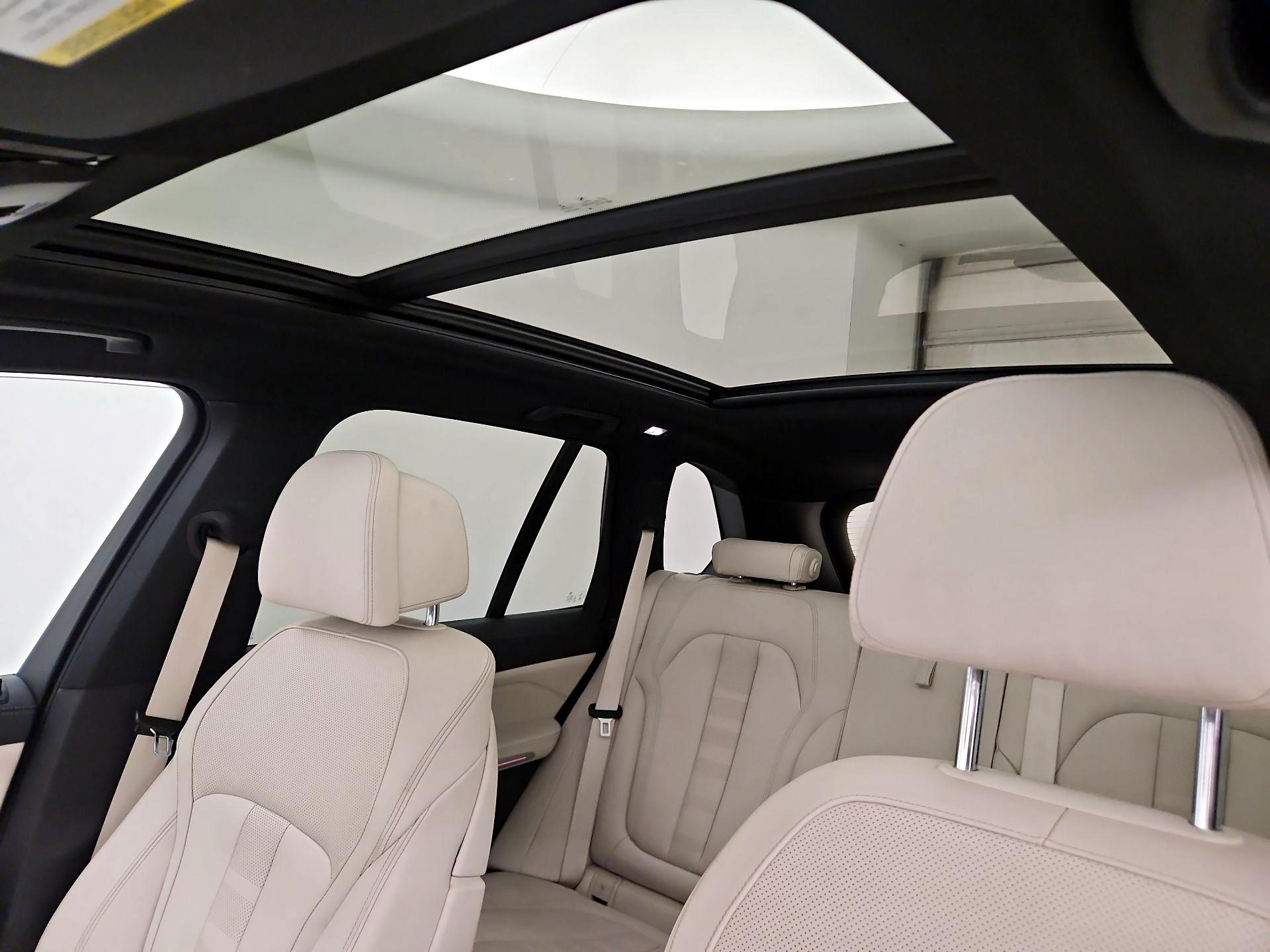 Thumbnail: 2020 BMW X5 - 20