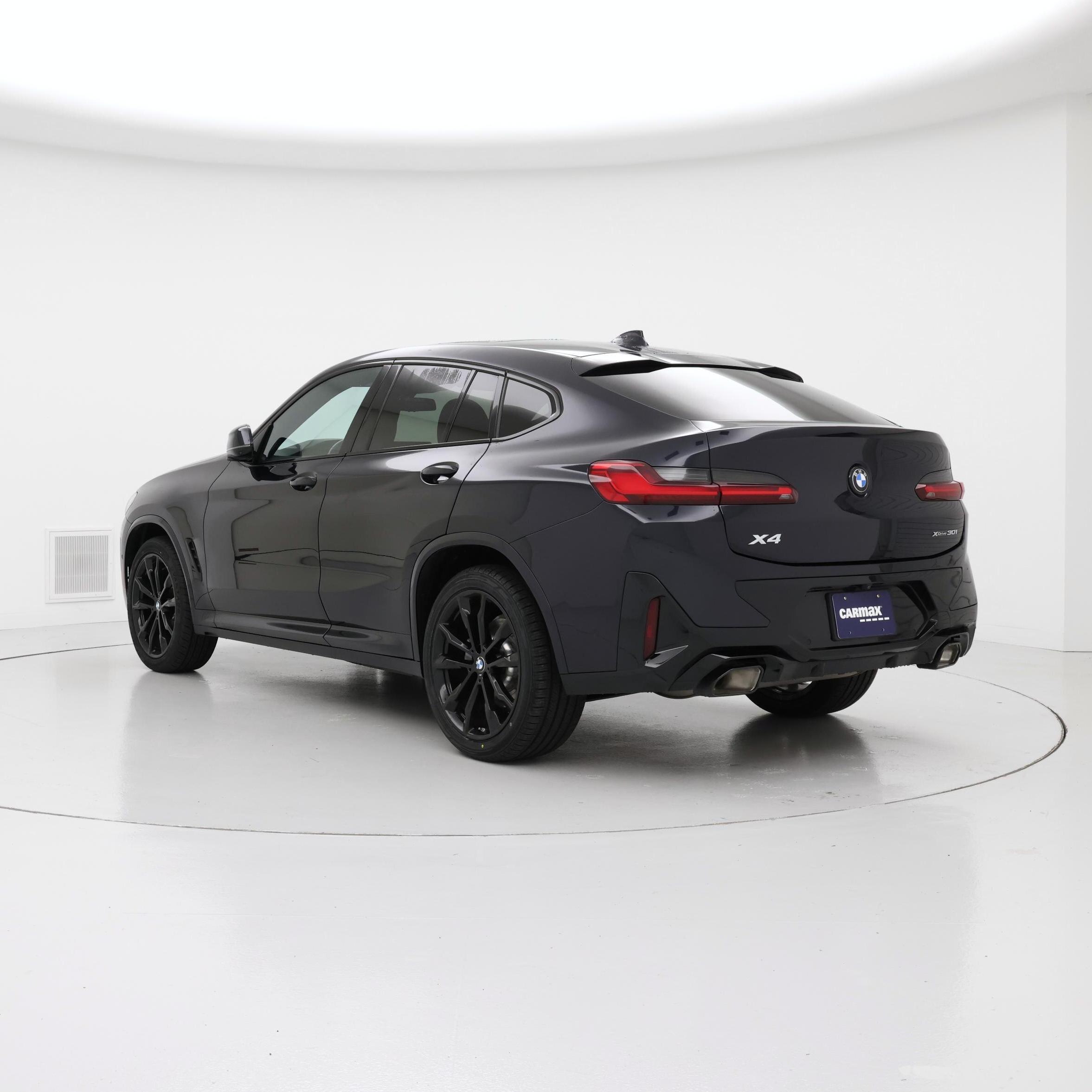 Thumbnail: 2023 BMW X4 - 2