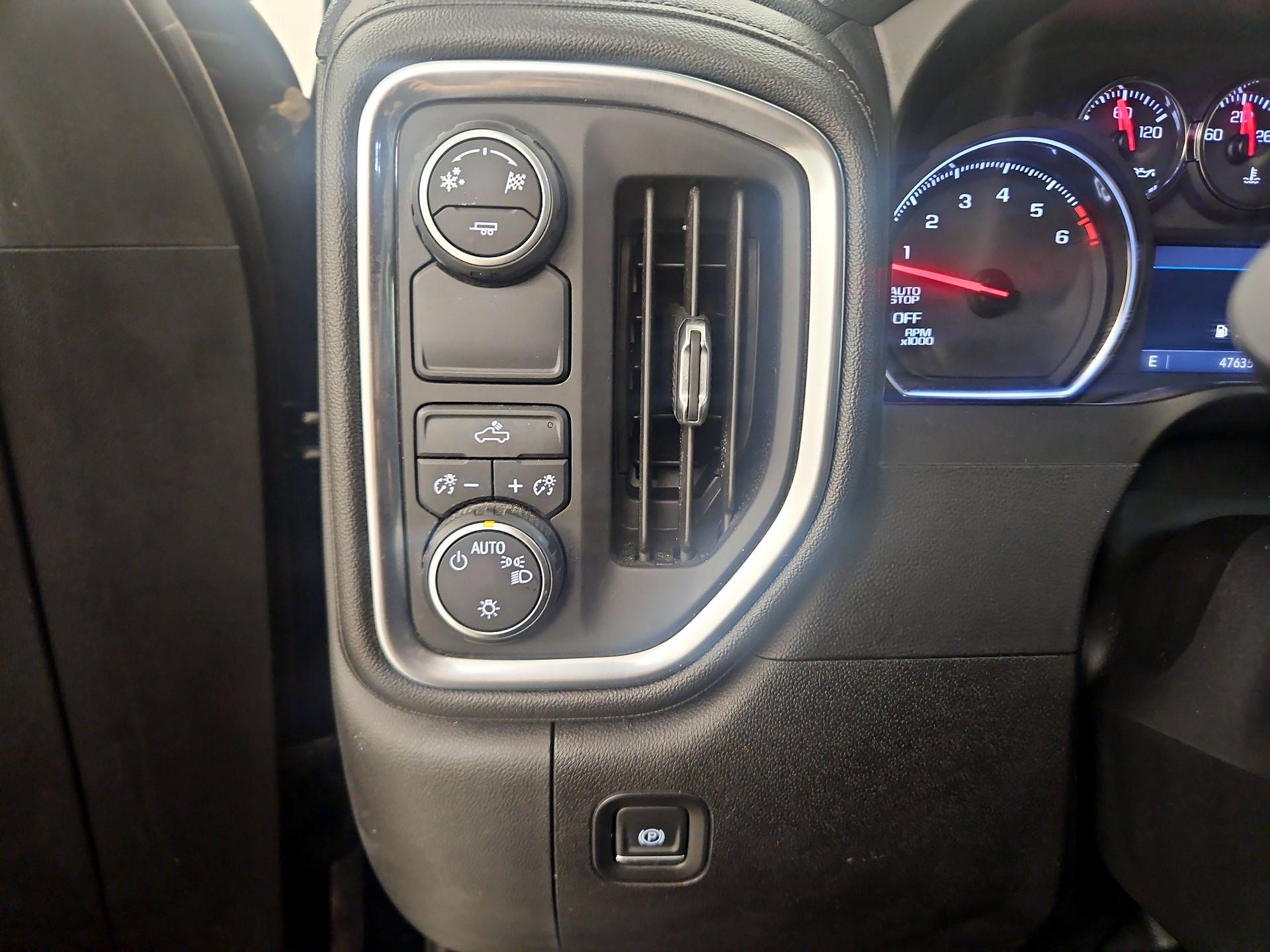 Thumbnail: 2019 Chevrolet Silverado 1500 - 13