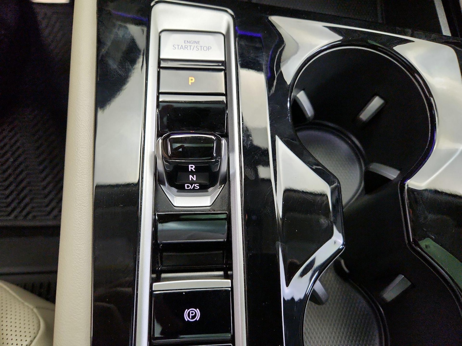 2024 Volkswagen Atlas SEL Premium R-Line - Photo 19