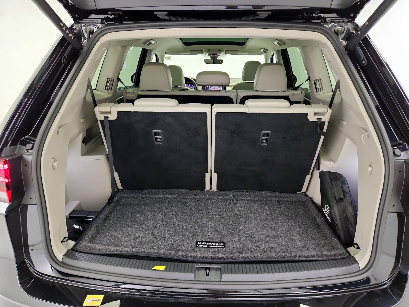 2024 Volkswagen Atlas SEL Premium R-Line - Photo 24