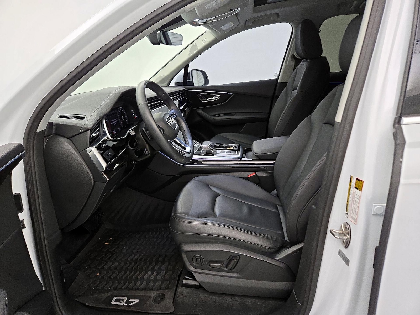 2024 Audi Q7 Premium Plus - Photo 12