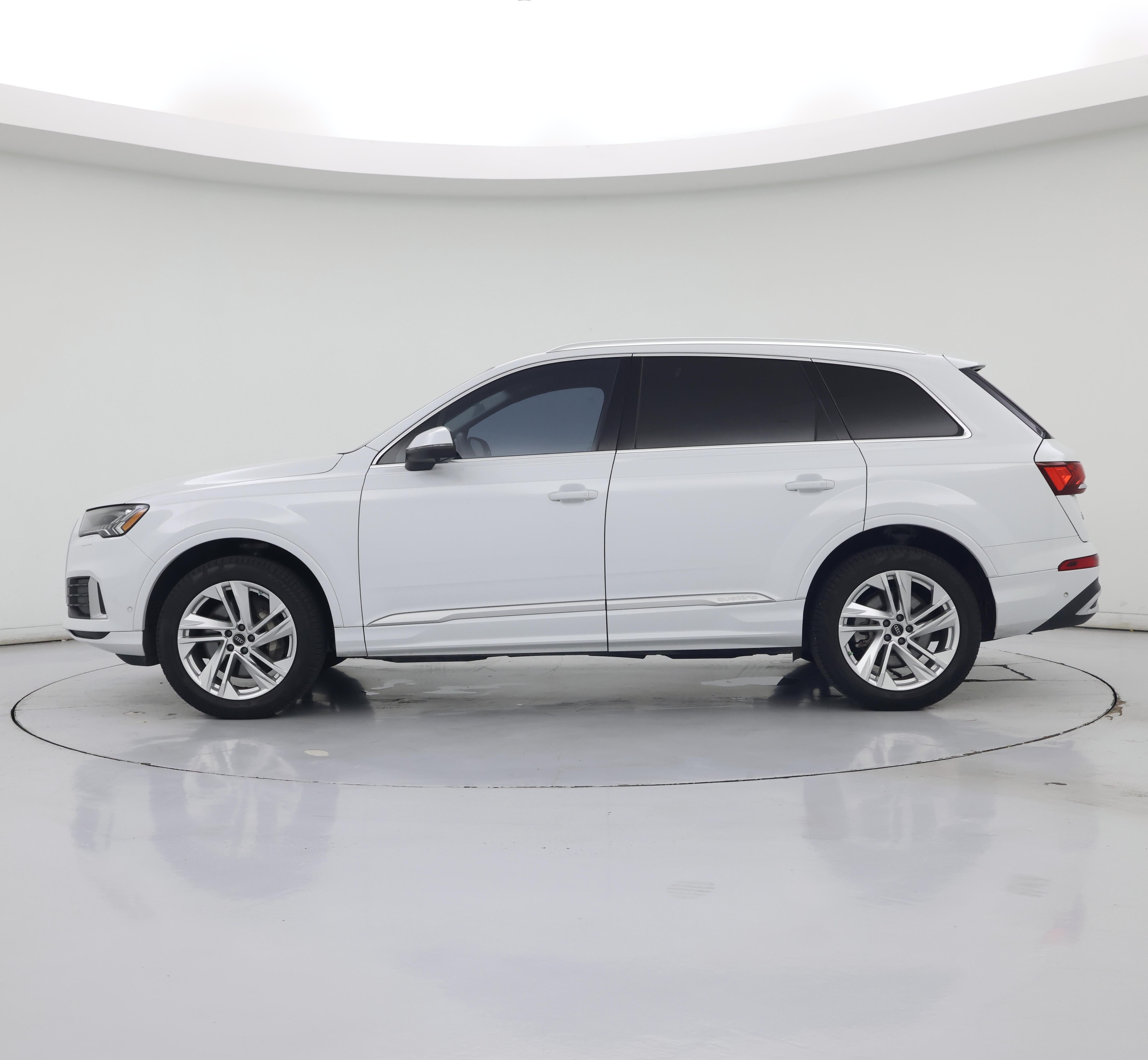 Thumbnail: 2024 Audi Q7 - 3