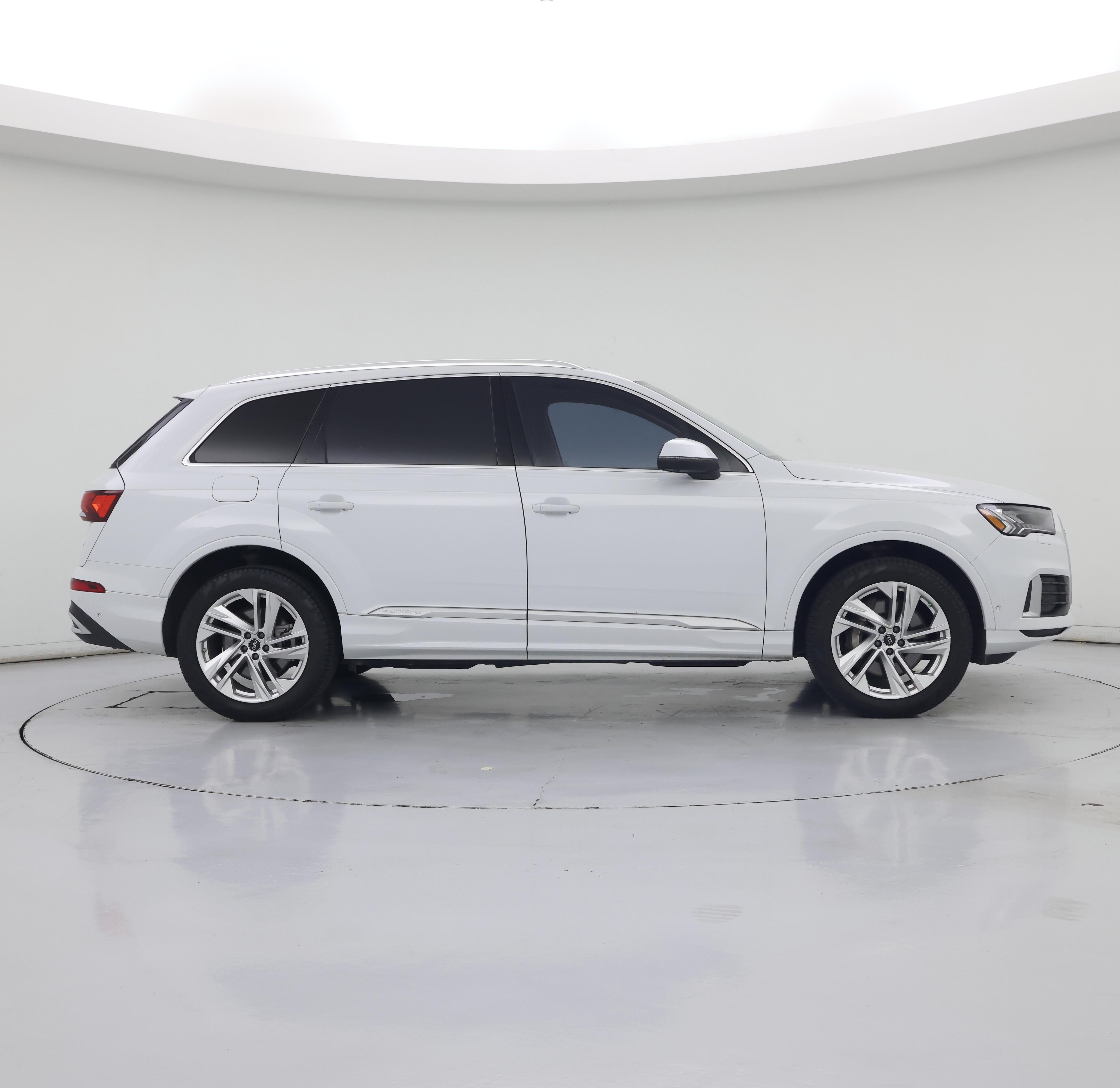 Thumbnail: 2024 Audi Q7 - 7