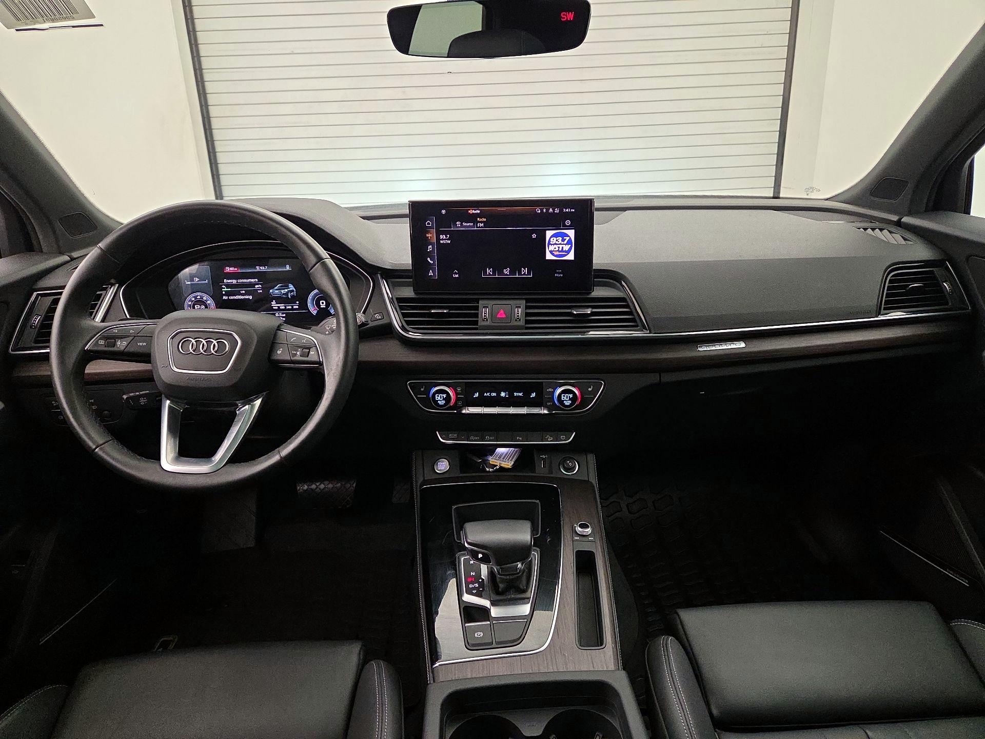 Thumbnail: 2023 Audi Q5 - 9