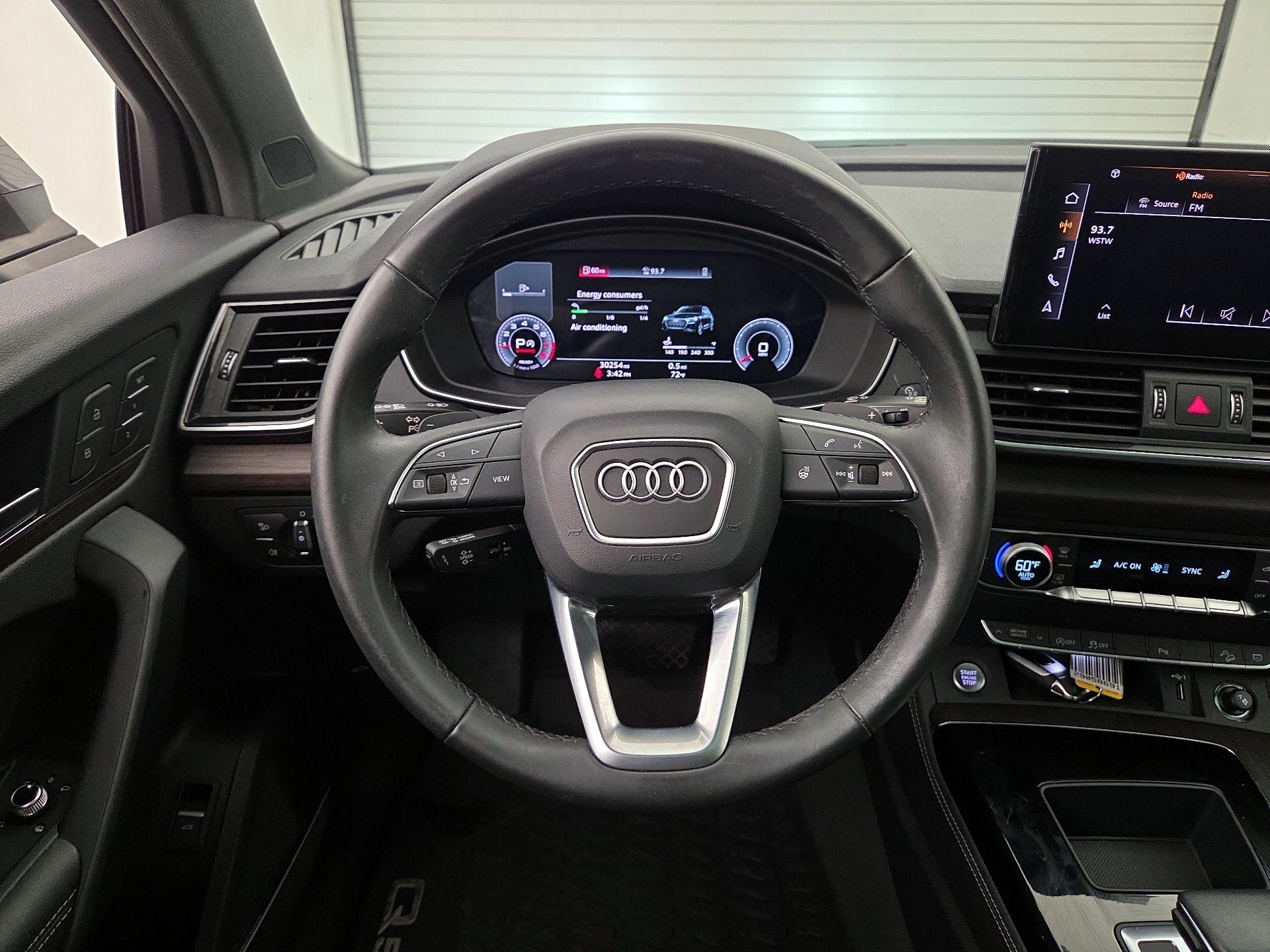 Thumbnail: 2023 Audi Q5 - 10