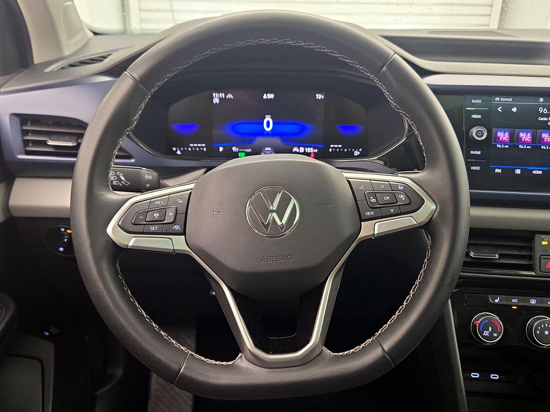 Thumbnail: 2023 Volkswagen Taos - 10