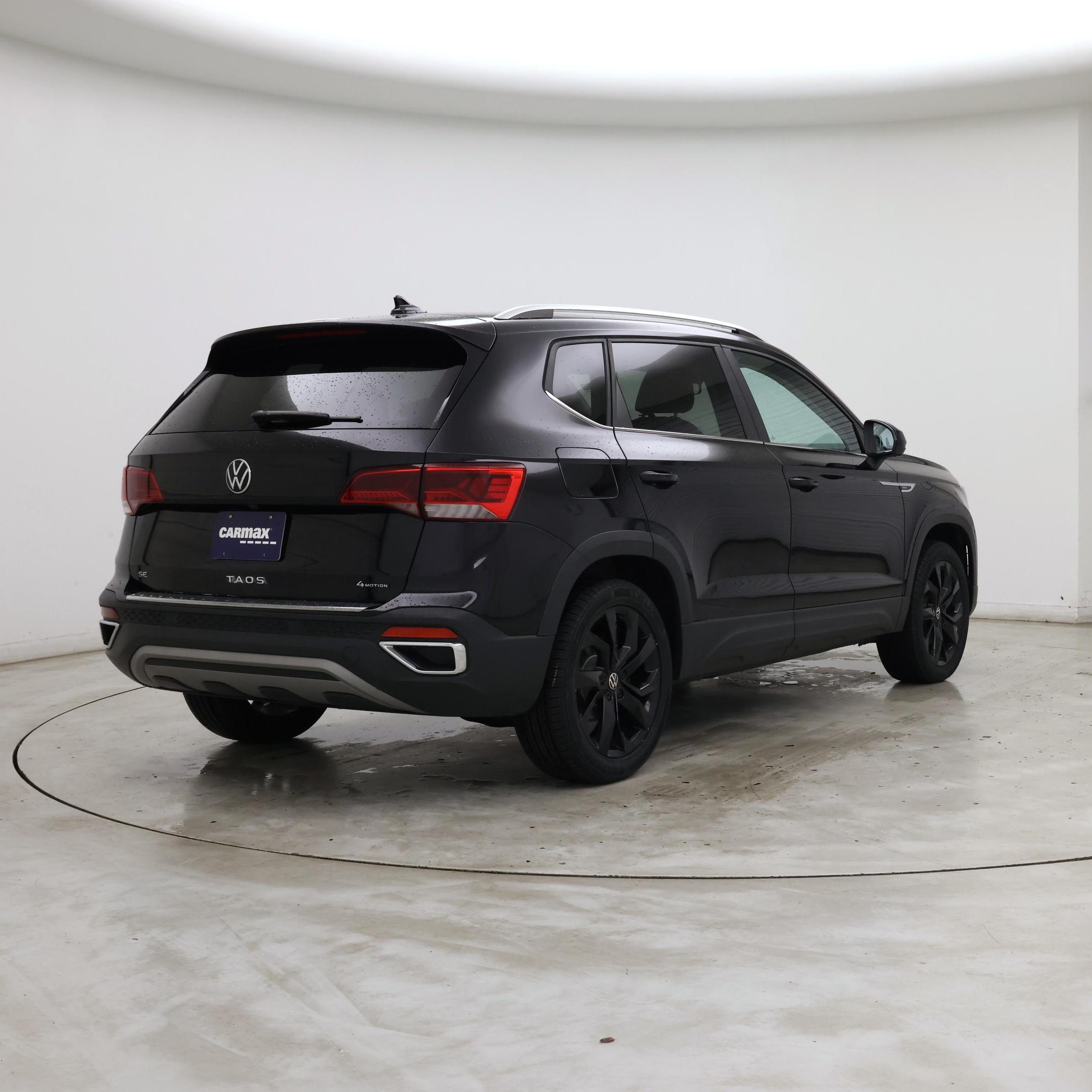 Thumbnail: 2023 Volkswagen Taos - 8