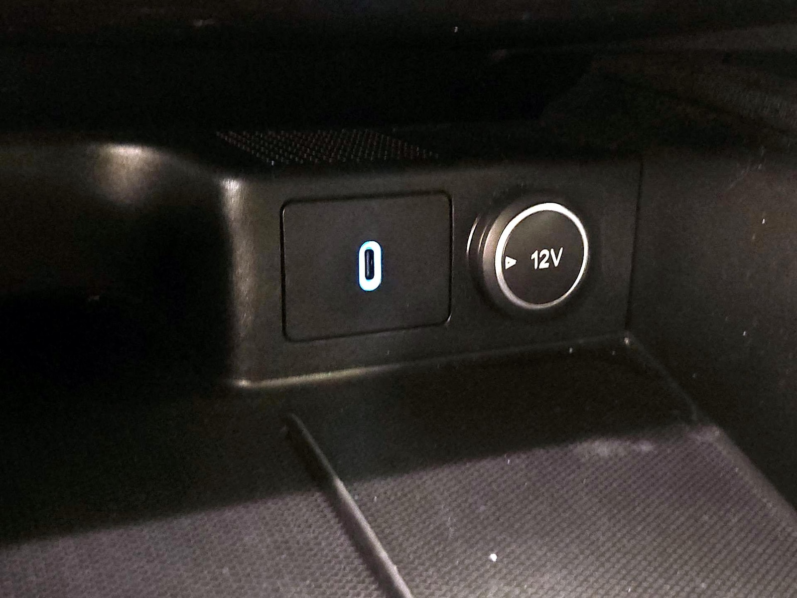 2020 Ford Escape SEL - Photo 19