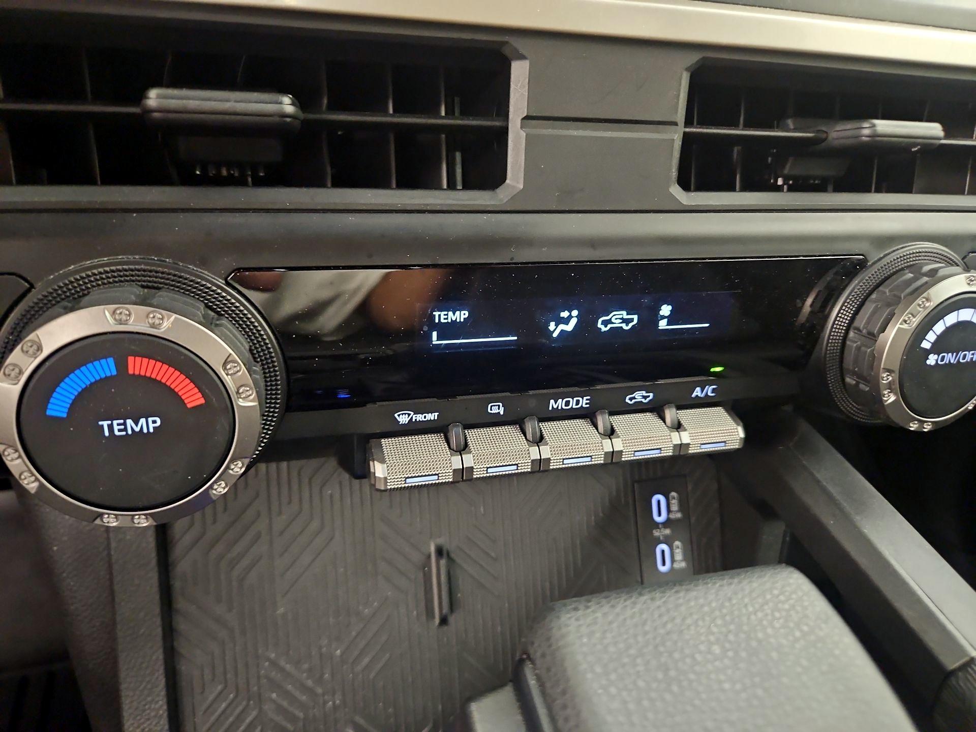 Thumbnail: 2024 Toyota Tacoma - 16