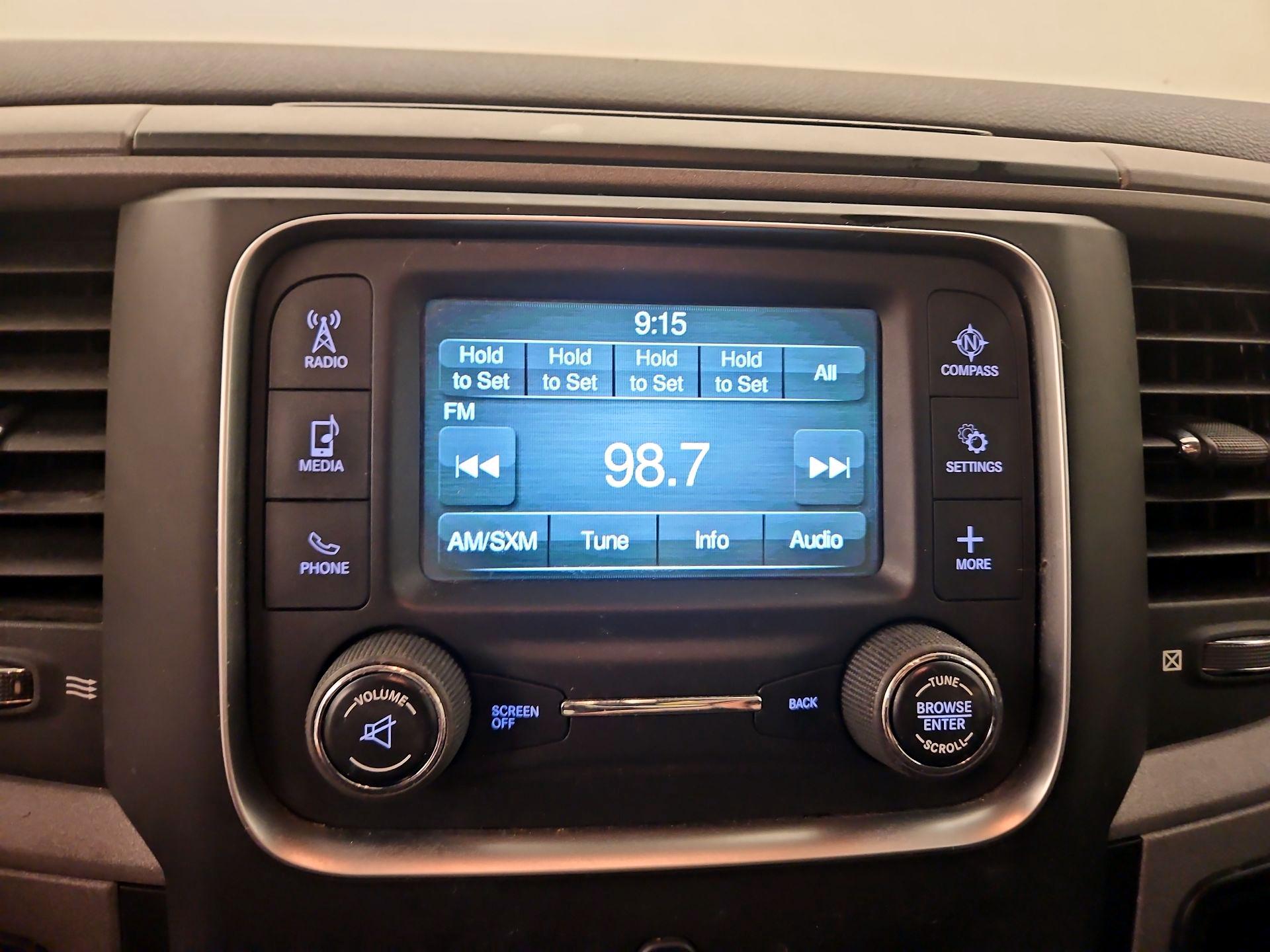 Thumbnail: 2019 RAM 1500 Classic - 15