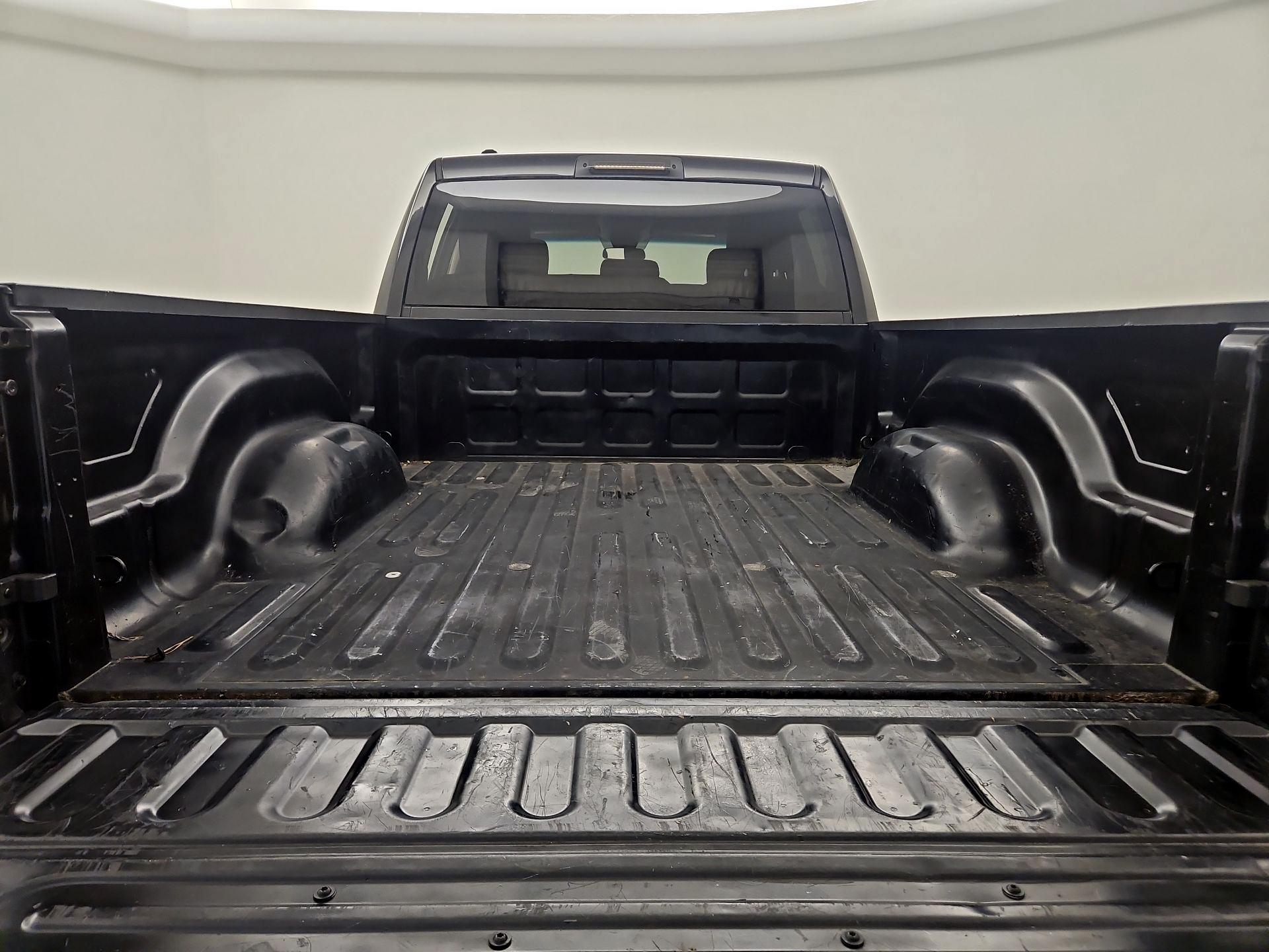 Thumbnail: 2019 RAM 1500 Classic - 20
