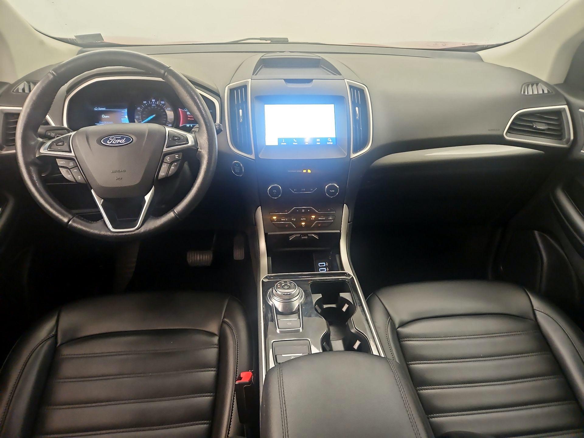 Thumbnail: 2020 Ford Edge - 9
