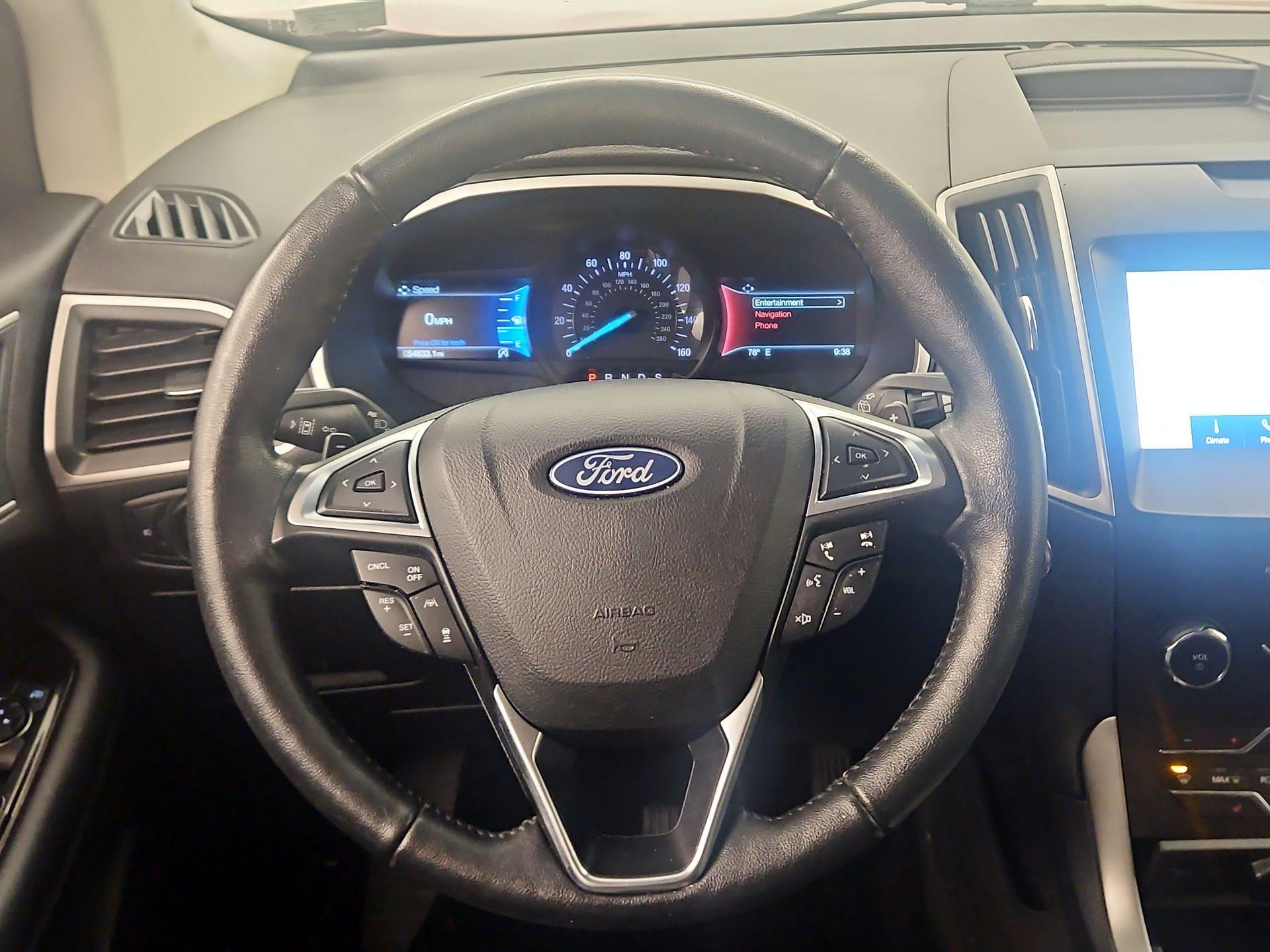 Thumbnail: 2020 Ford Edge - 10