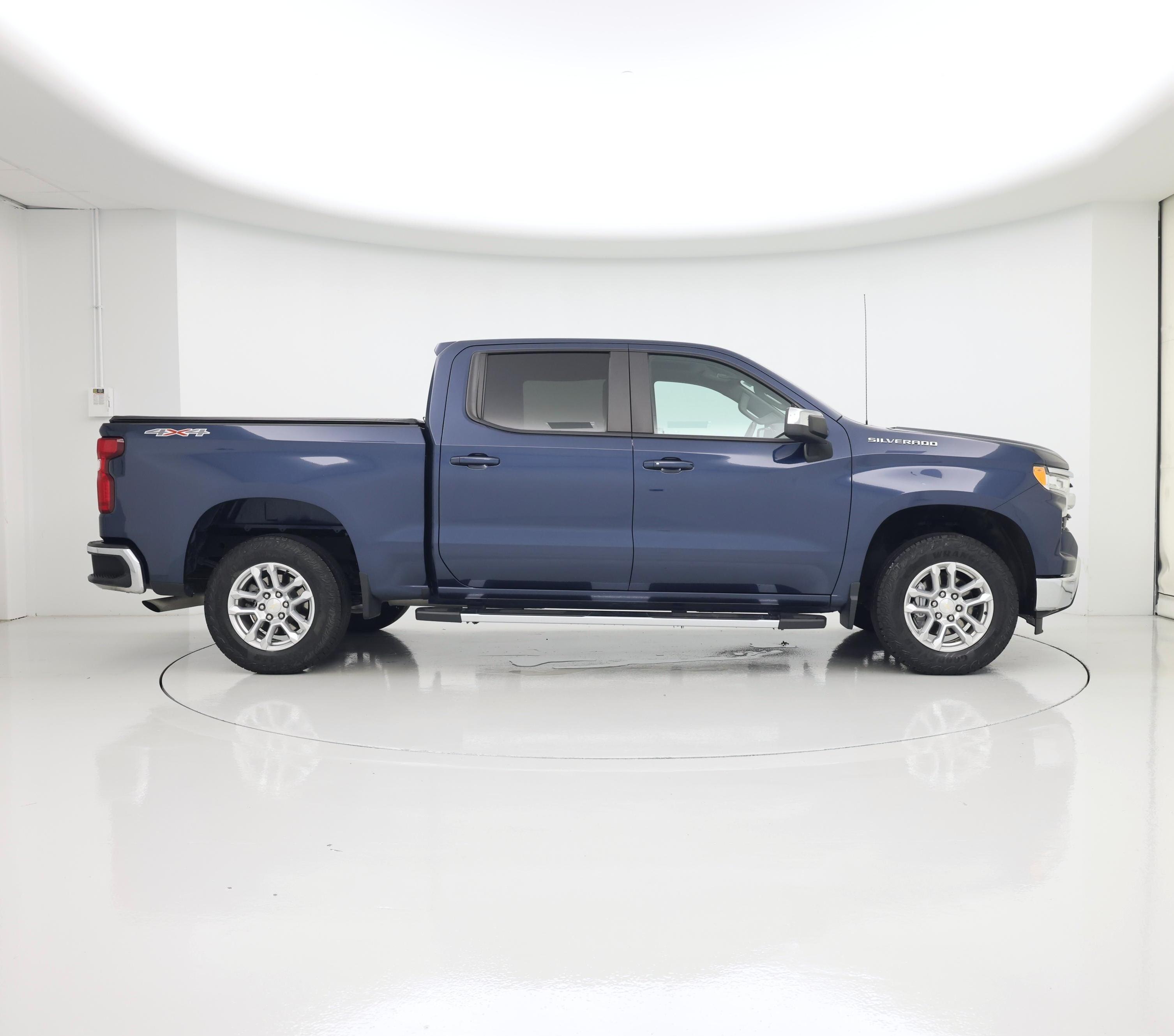 Thumbnail: 2023 Chevrolet Silverado 1500 - 7
