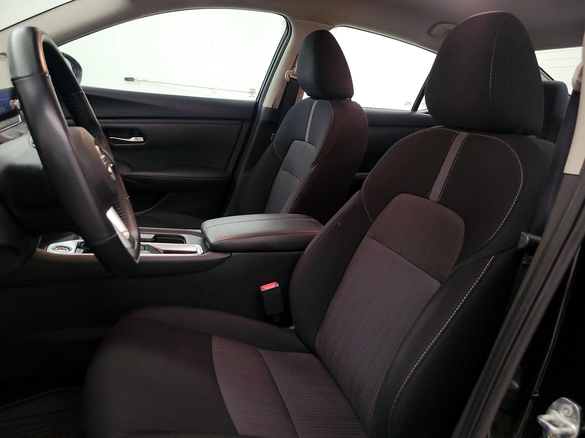 Thumbnail: 2023 Nissan Sentra - 11