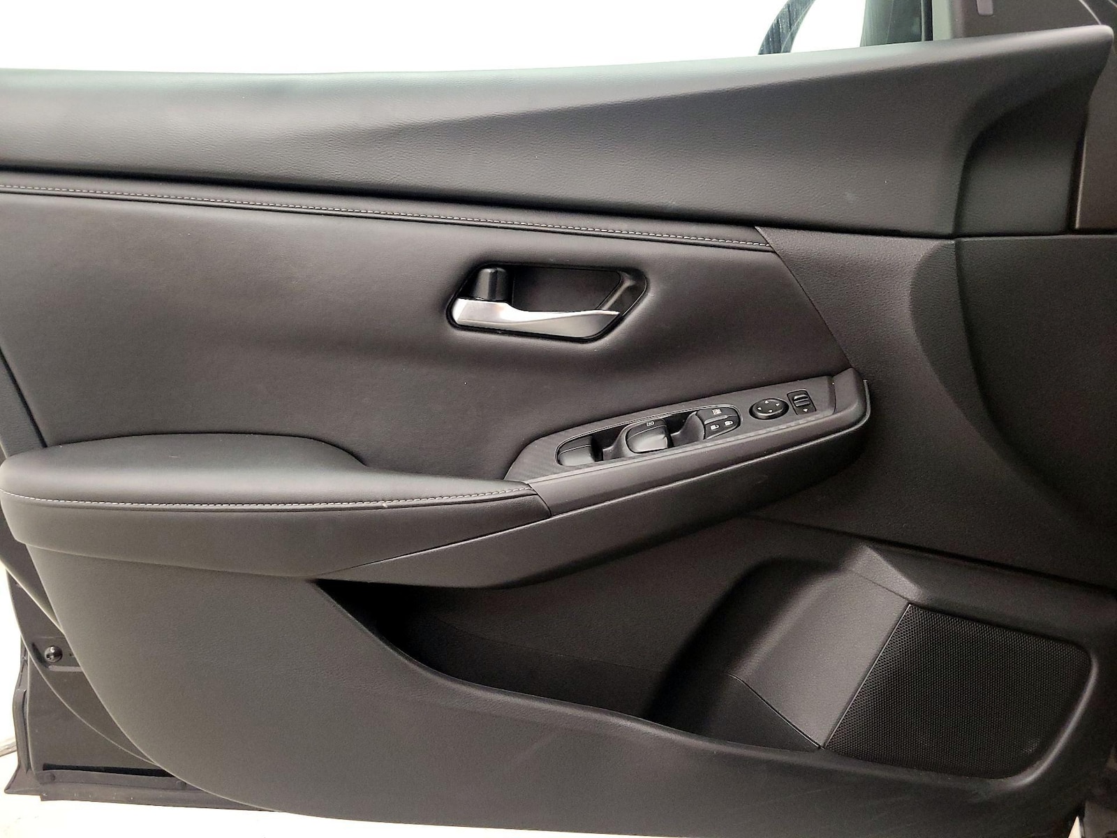 2023 Nissan Sentra SV - Photo 13